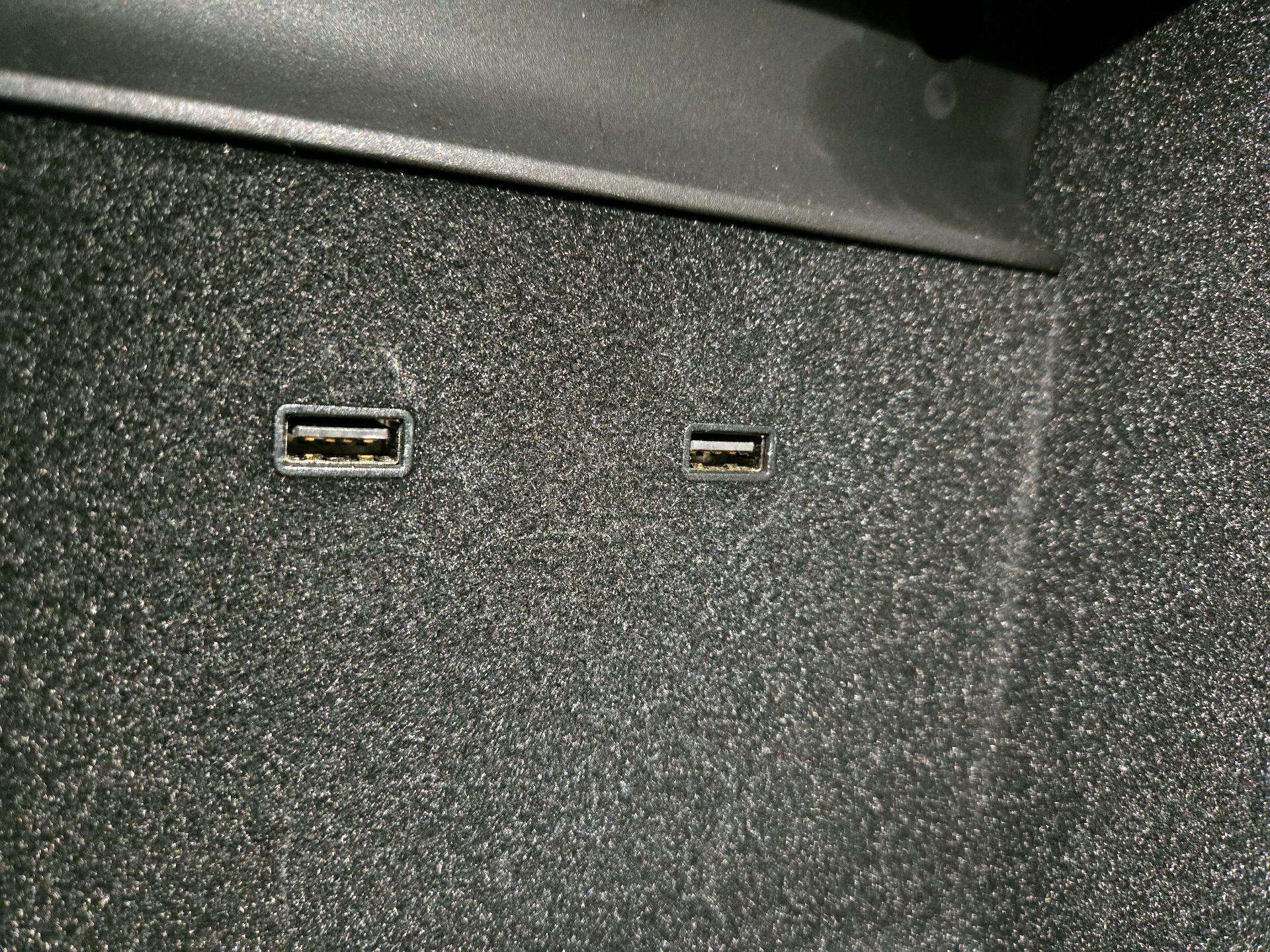 Thumbnail: 2020 Tesla Model 3 - 18