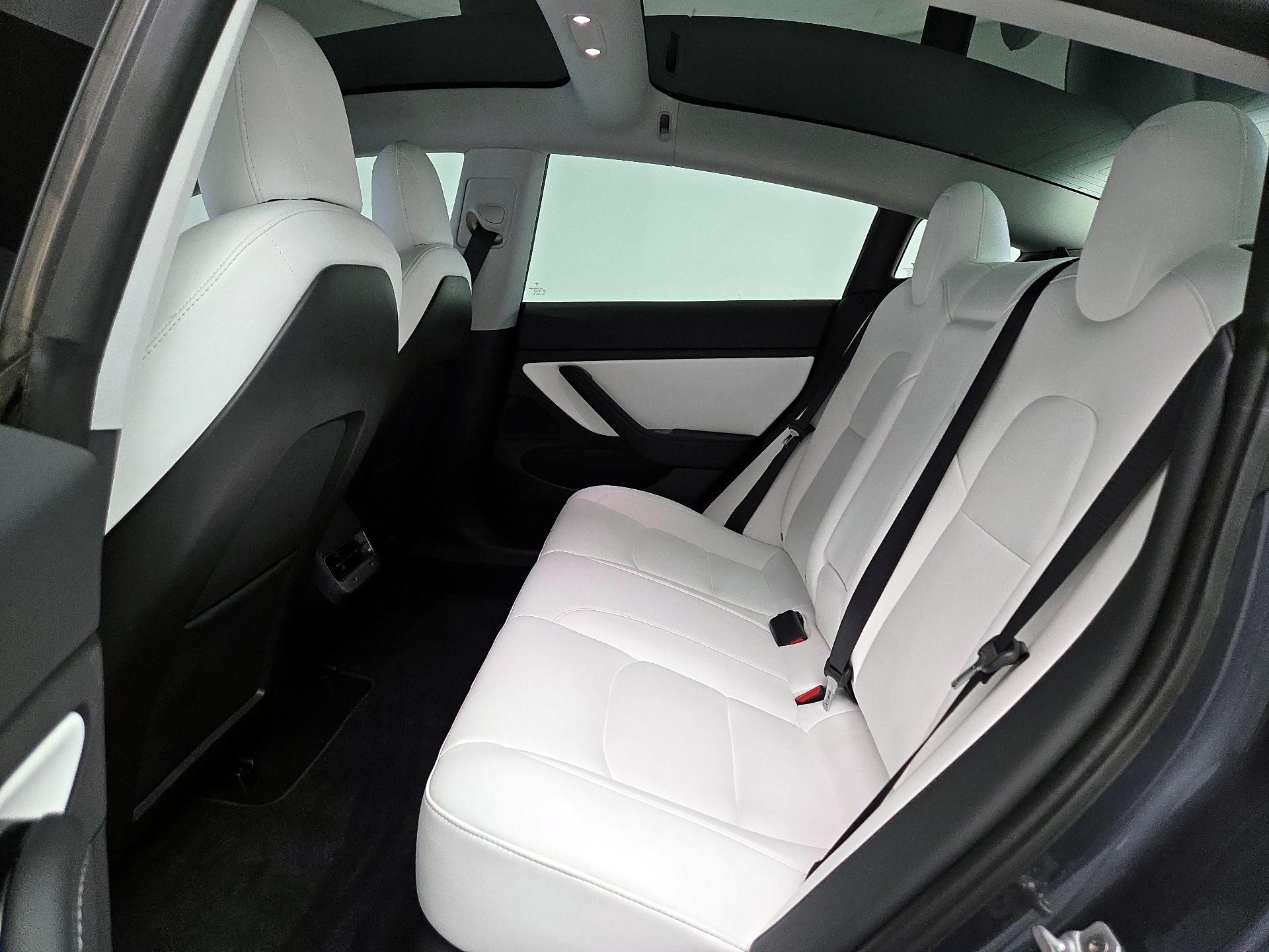 Thumbnail: 2020 Tesla Model 3 - 20