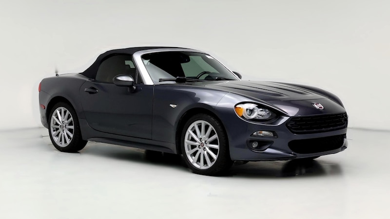 2017 Fiat 124 Spider Lusso Hero Image