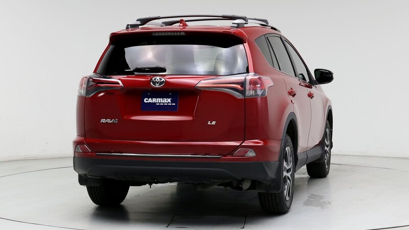 2016 Toyota RAV4 LE 8