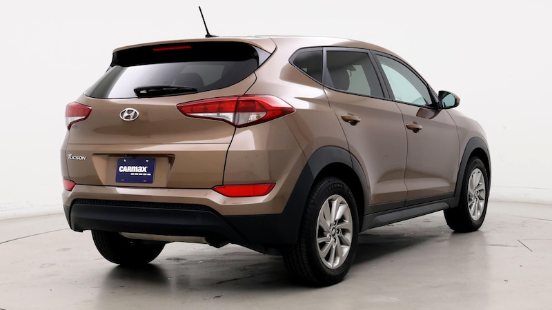 2017 Hyundai Tucson SE 8