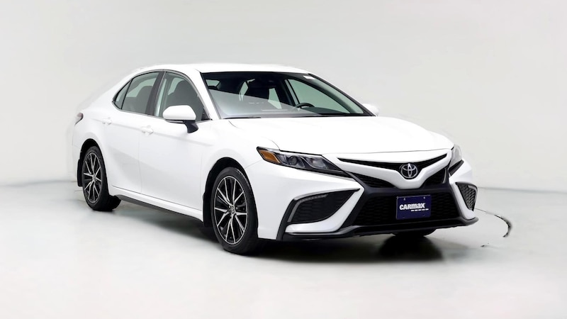 2023 Toyota Camry SE Hero Image