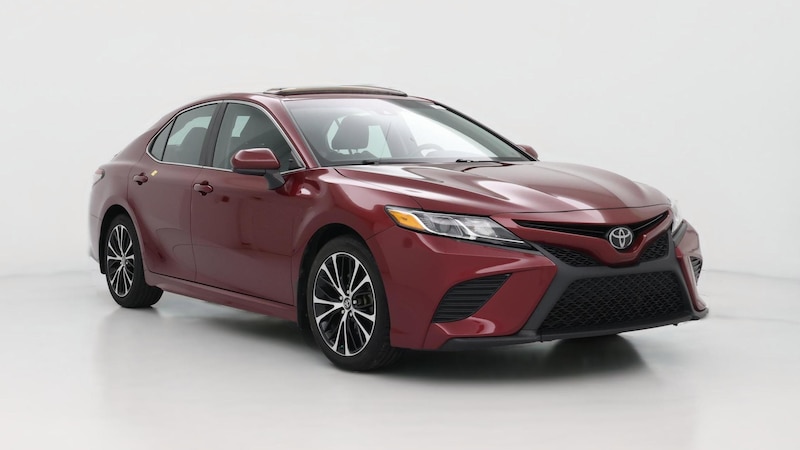 2018 Toyota Camry SE Hero Image