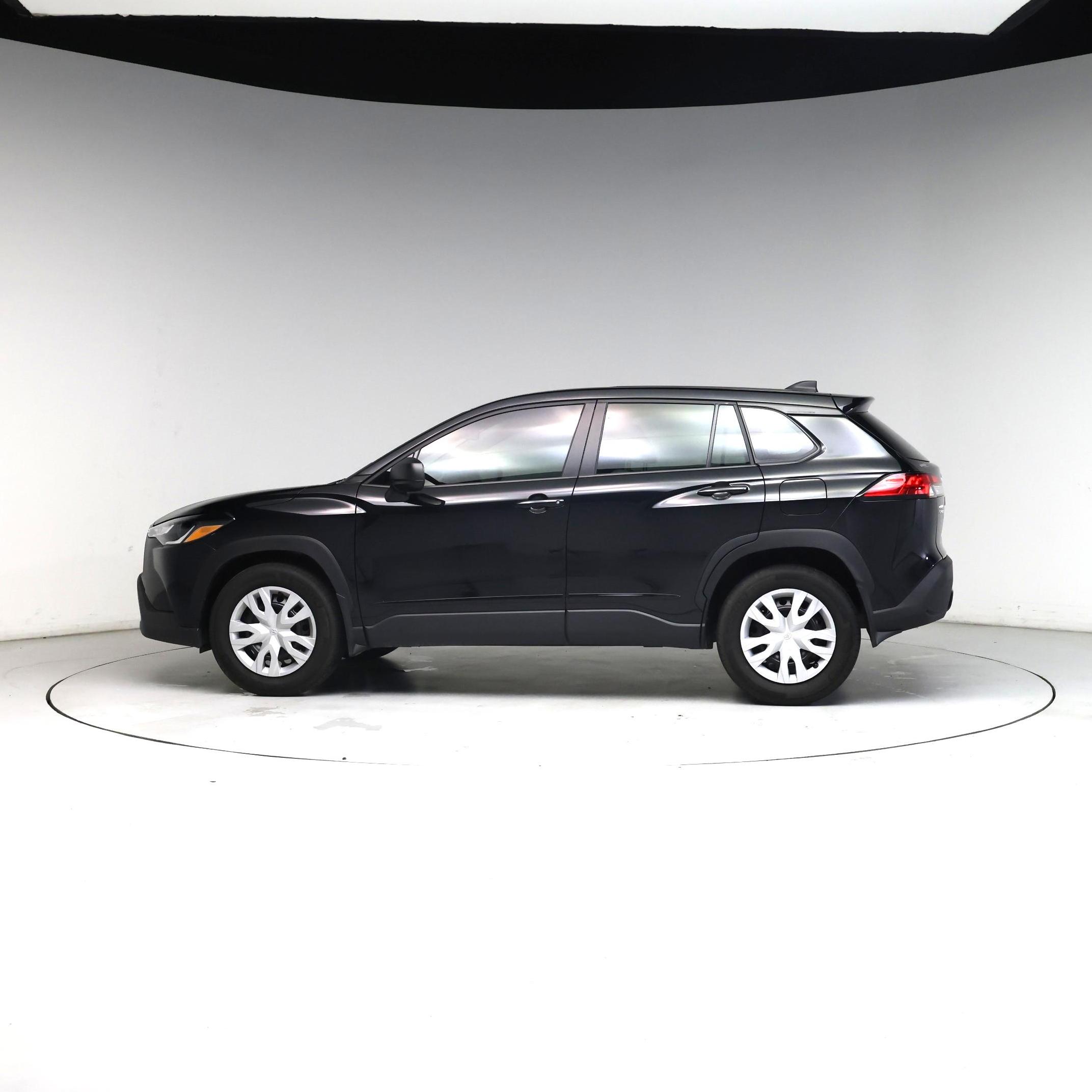 Thumbnail: 2023 Toyota Corolla Cross - 3