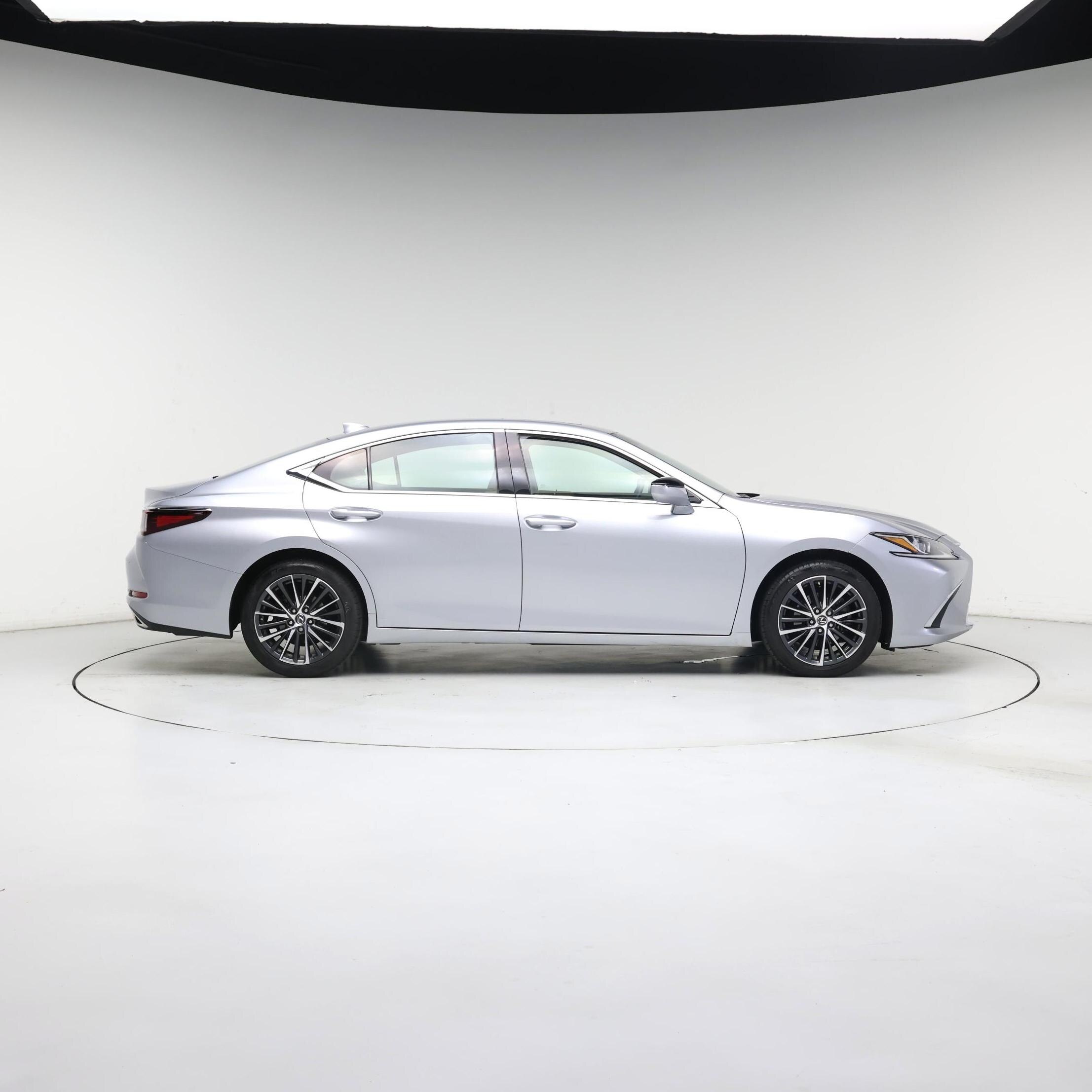 Thumbnail: 2022 Lexus ES - 7