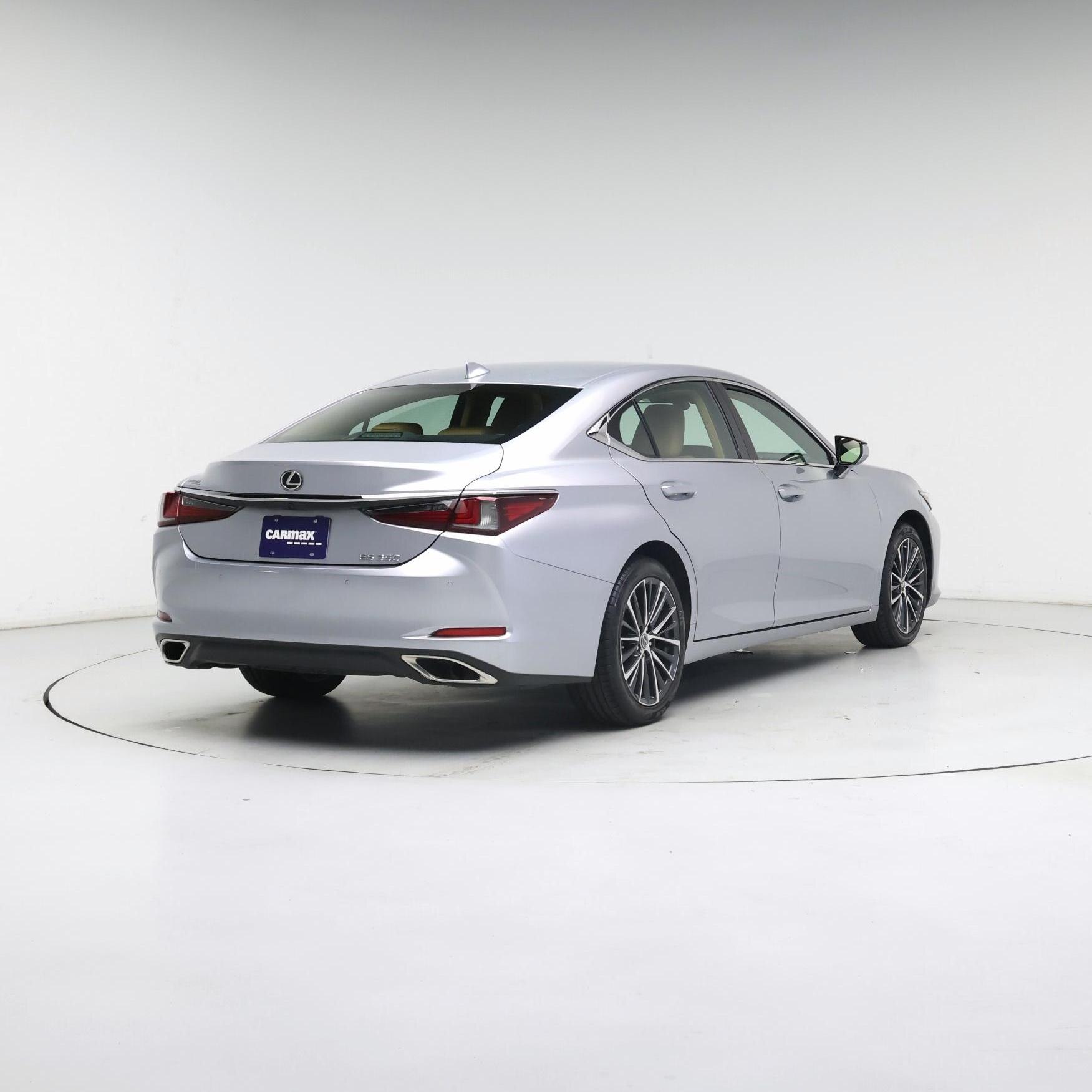 Thumbnail: 2022 Lexus ES - 8