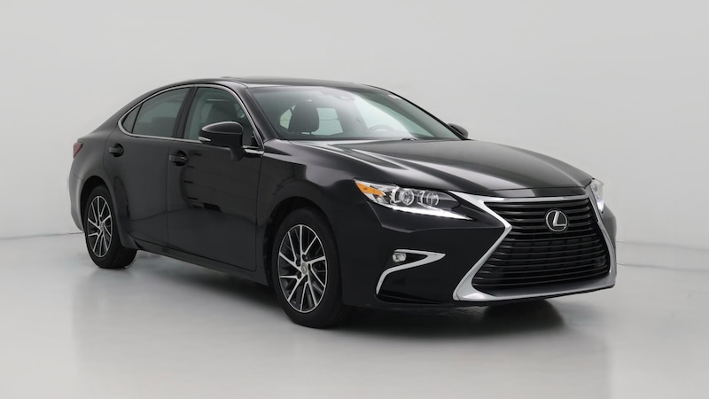 2016 Lexus ES 350 Hero Image