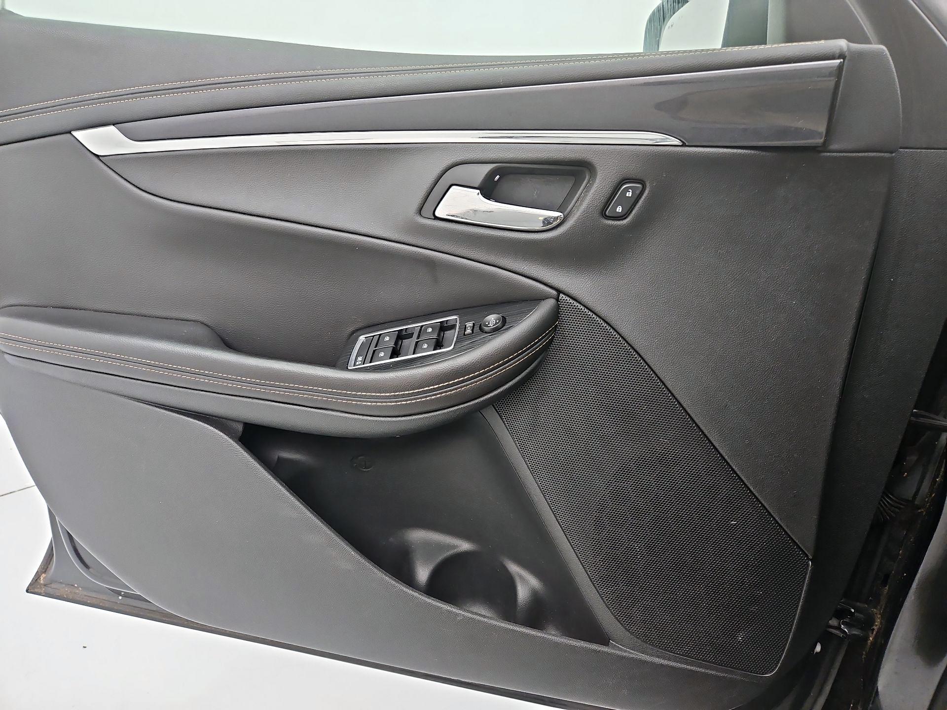Thumbnail: 2016 Chevrolet Impala - 12