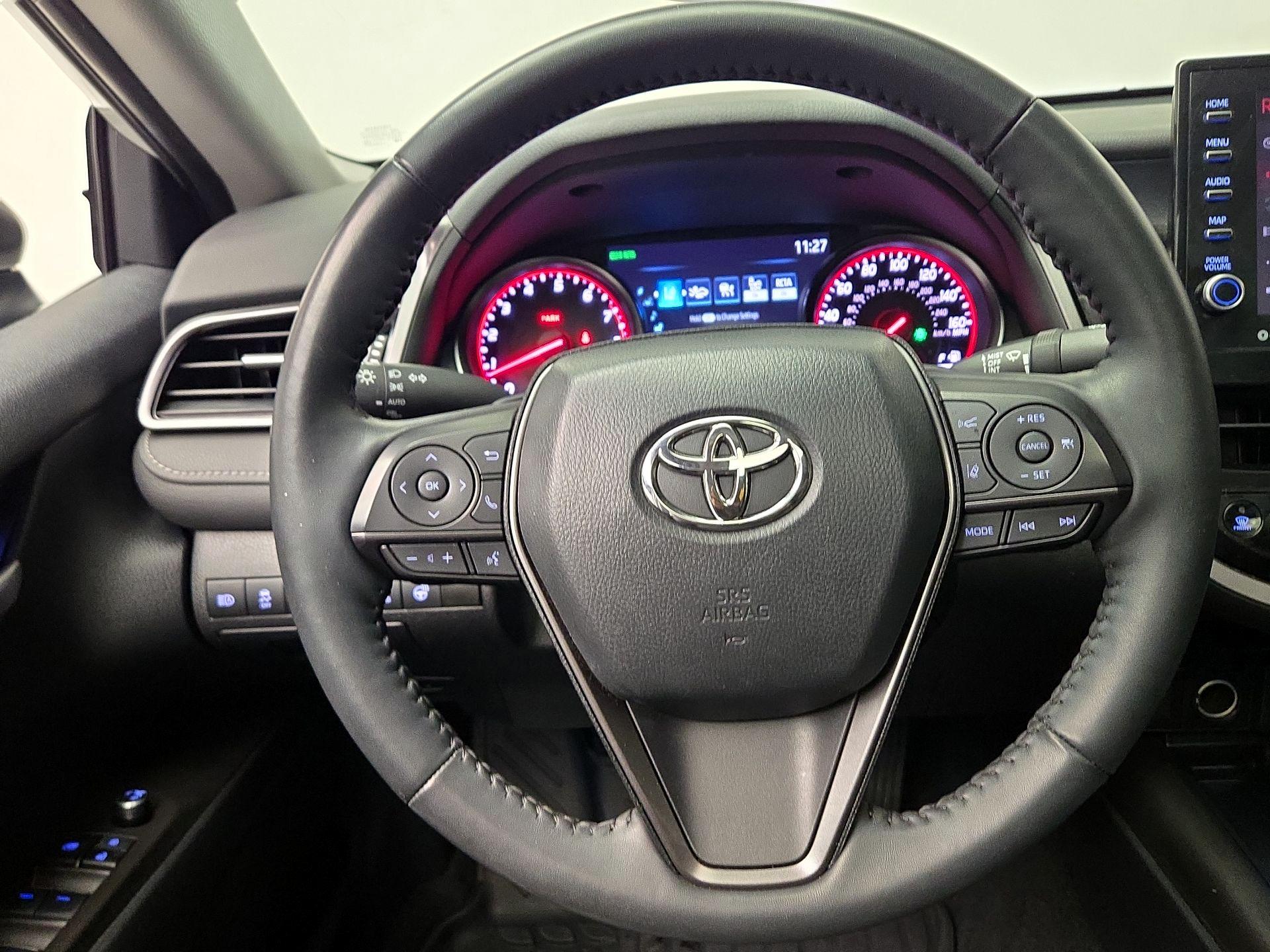 Thumbnail: 2023 Toyota Camry - 10