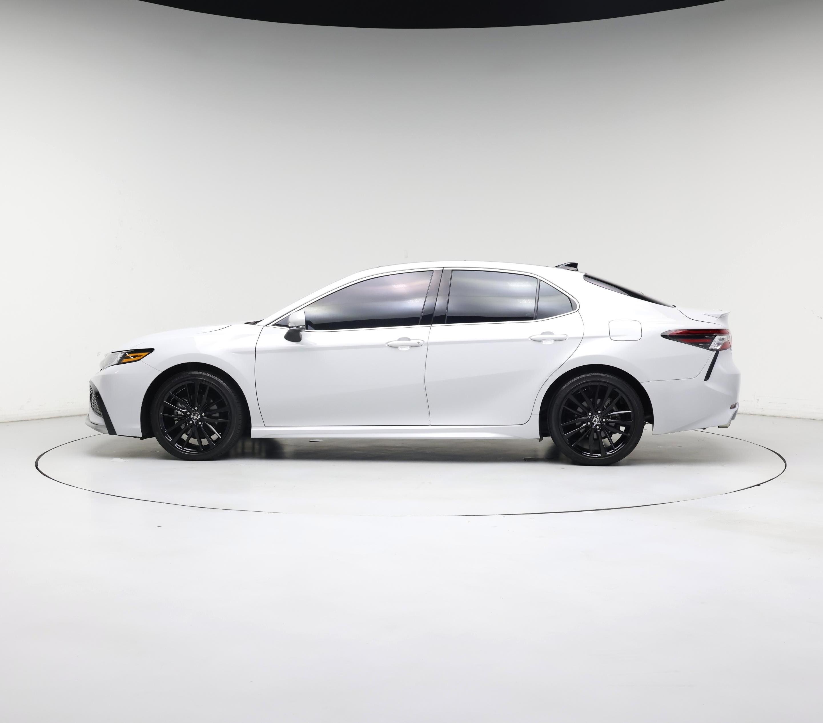 Thumbnail: 2023 Toyota Camry - 3