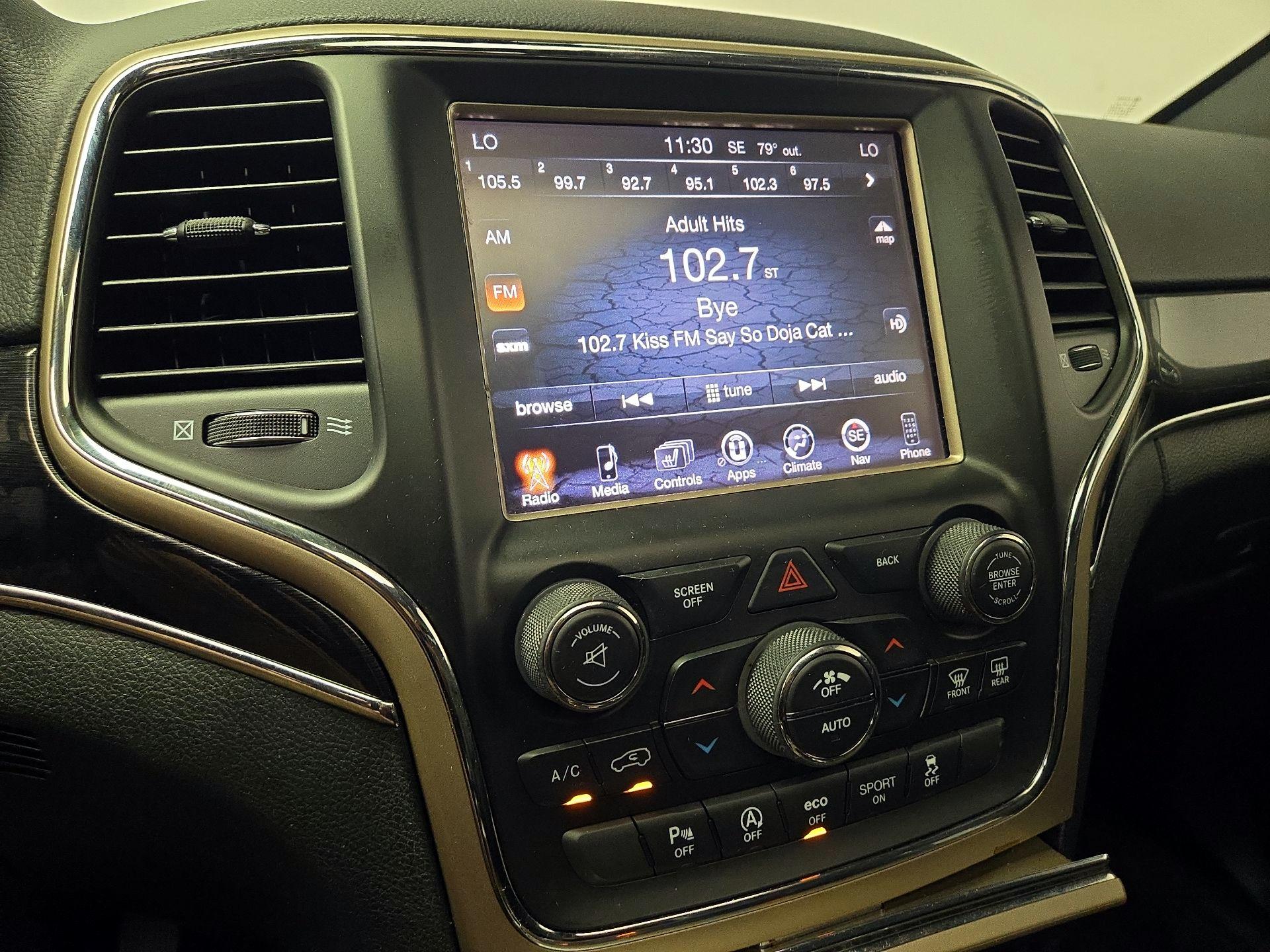 Thumbnail: 2016 Jeep Grand Cherokee - 17