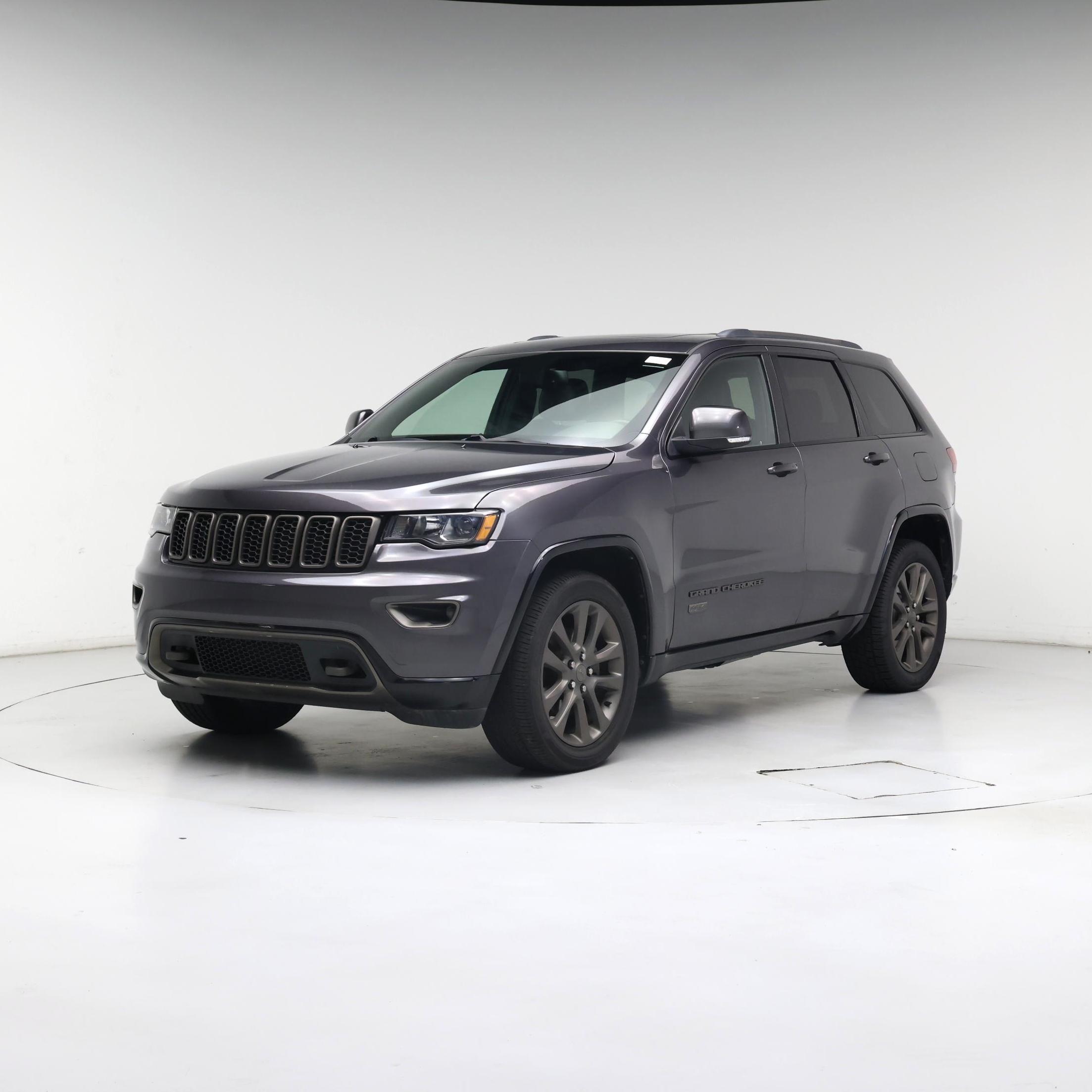 Thumbnail: 2016 Jeep Grand Cherokee - 4