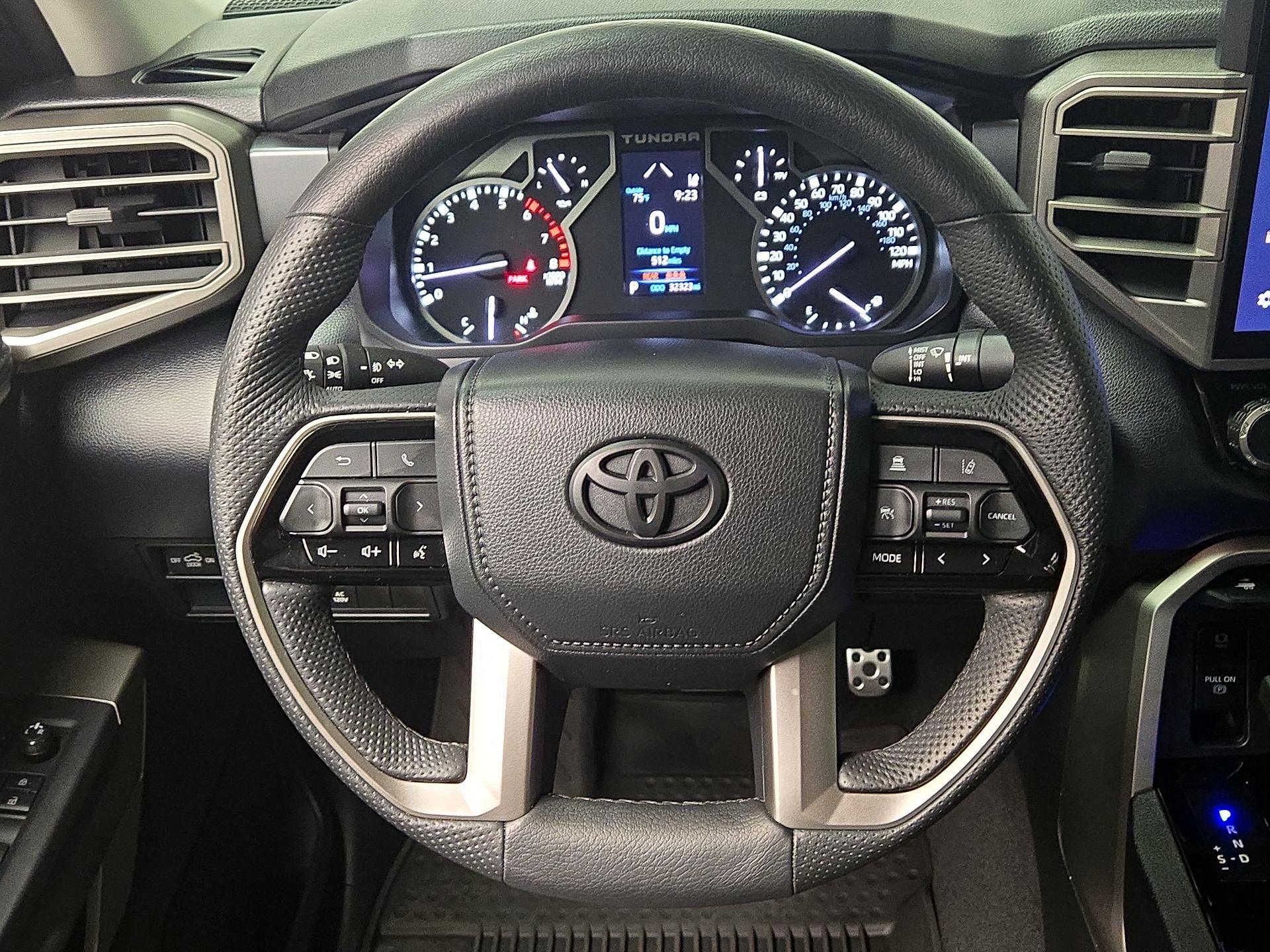 Thumbnail: 2022 Toyota Tundra - 10