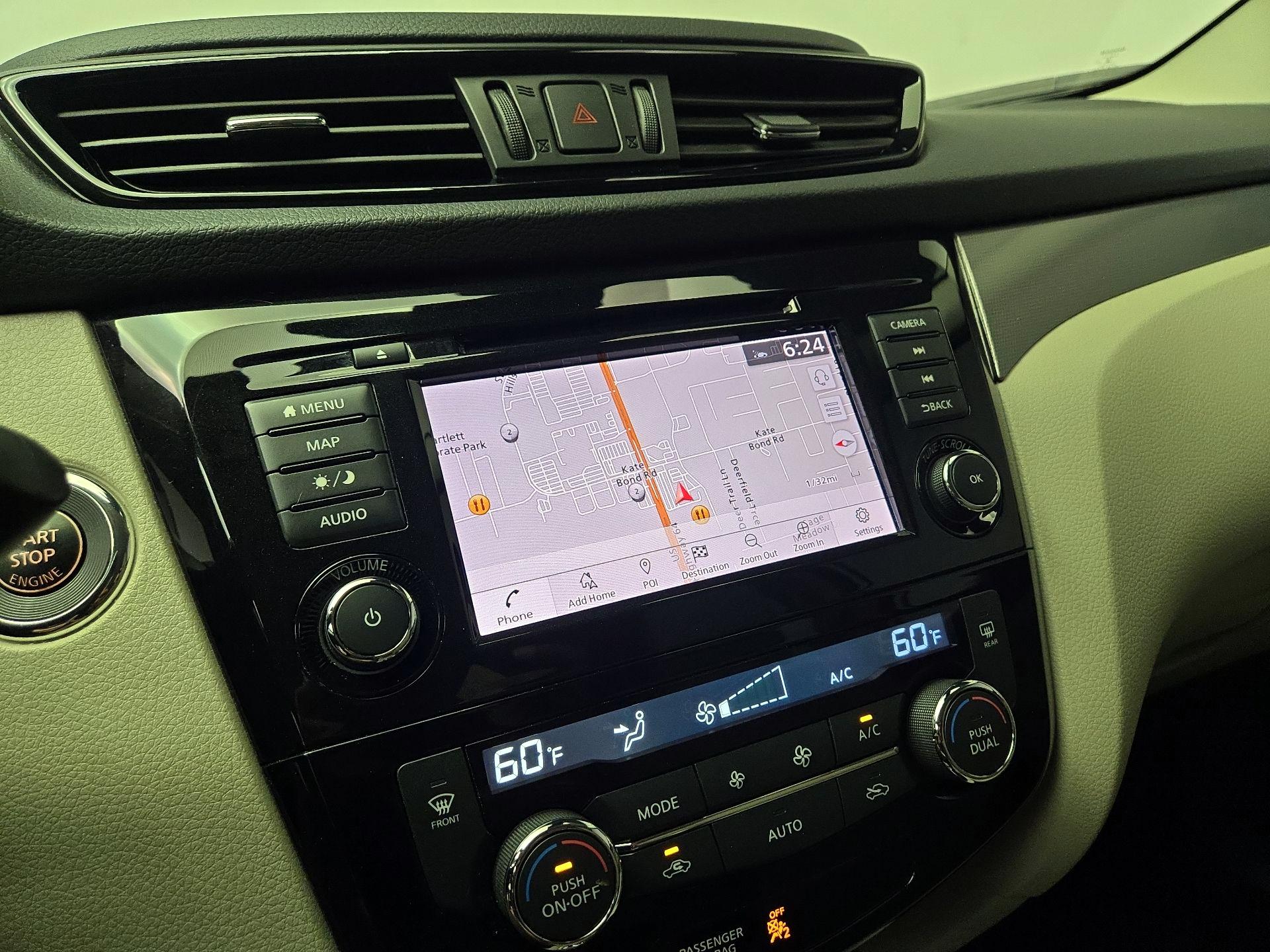 Thumbnail: 2020 Nissan Rogue Sport - 14