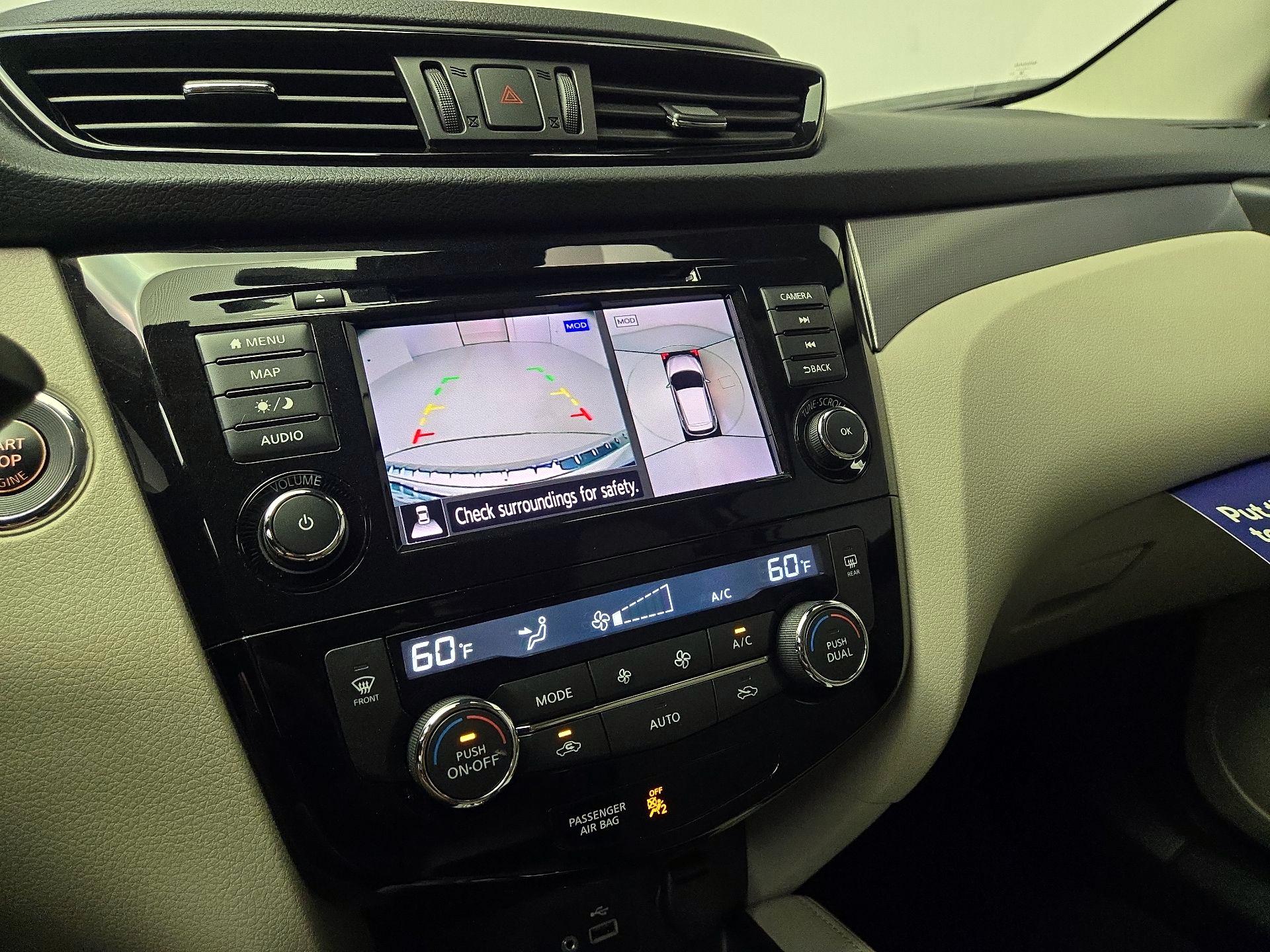 Thumbnail: 2020 Nissan Rogue Sport - 15