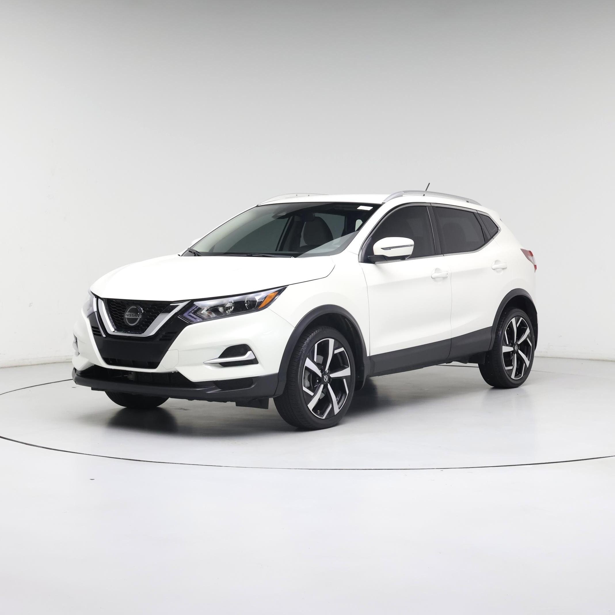 Thumbnail: 2020 Nissan Rogue Sport - 4