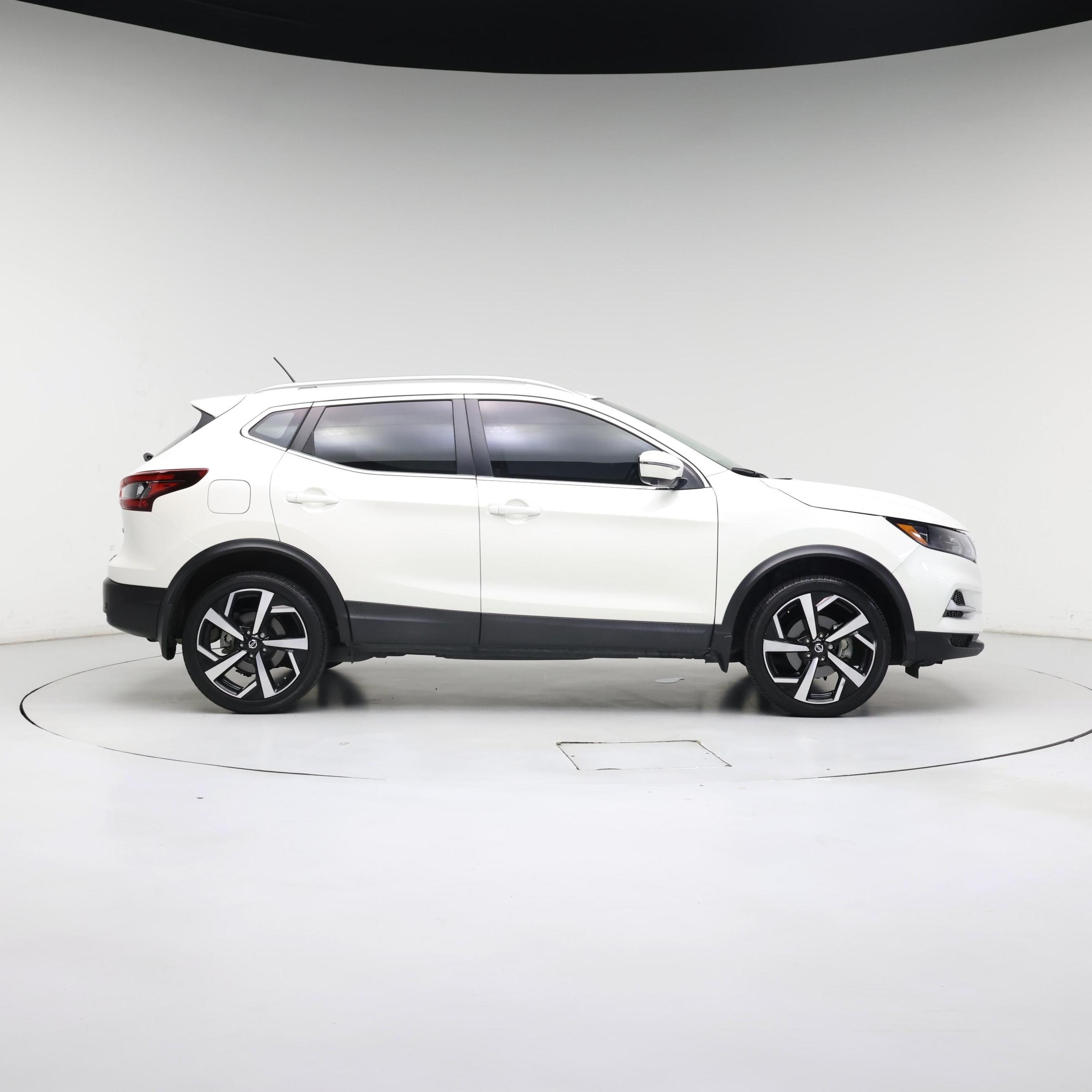 Thumbnail: 2020 Nissan Rogue Sport - 7
