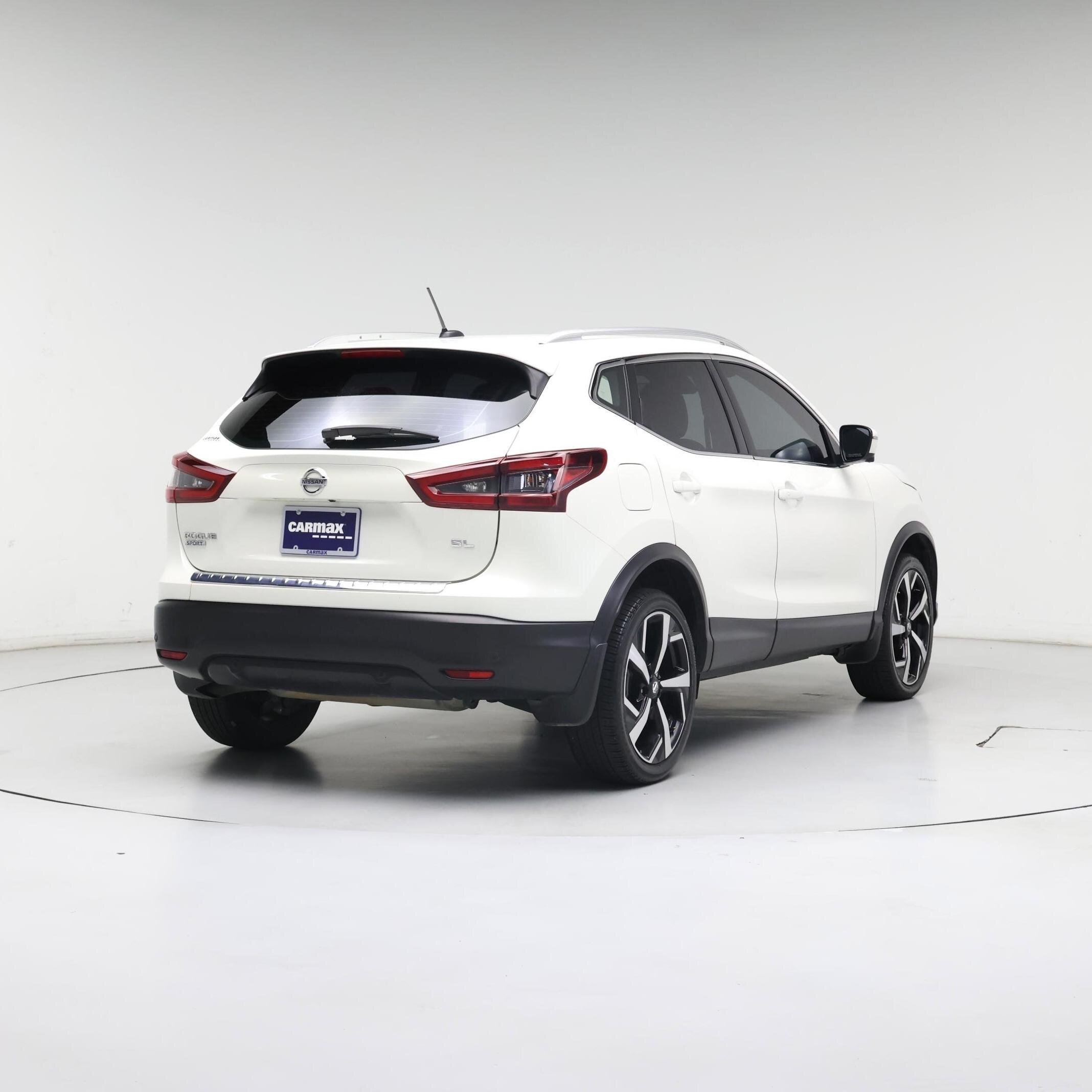 Thumbnail: 2020 Nissan Rogue Sport - 8
