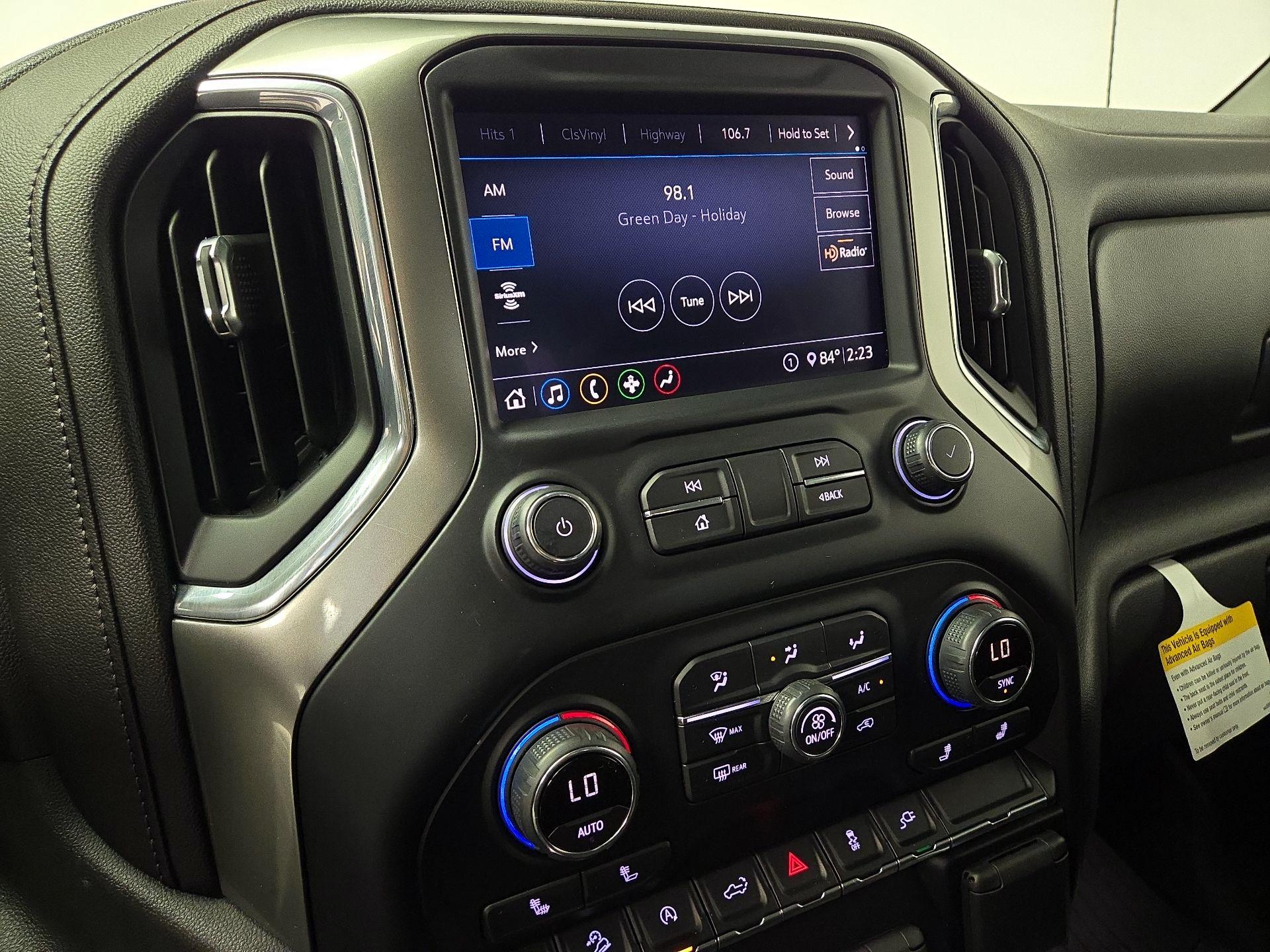 Thumbnail: 2020 Chevrolet Silverado 1500 - 15