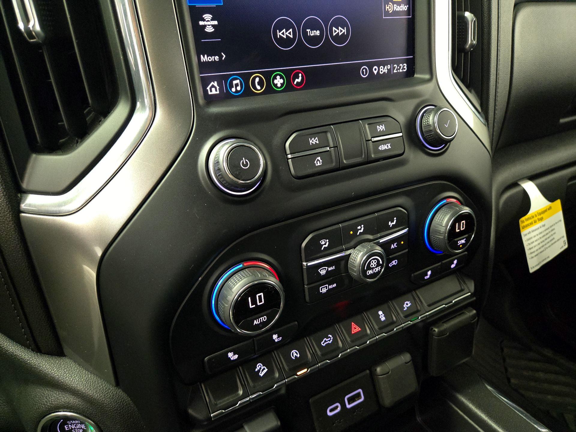 Thumbnail: 2020 Chevrolet Silverado 1500 - 16