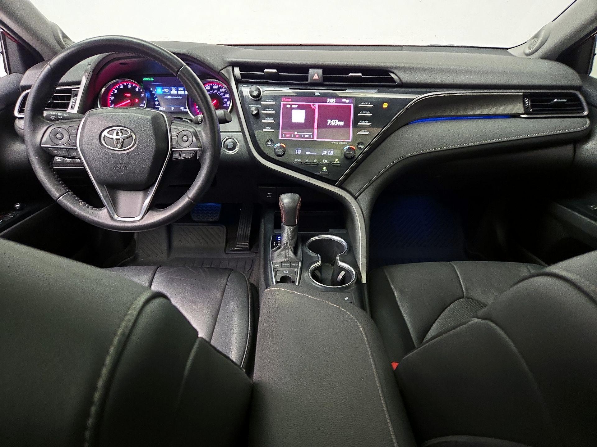 Thumbnail: 2019 Toyota Camry - 9