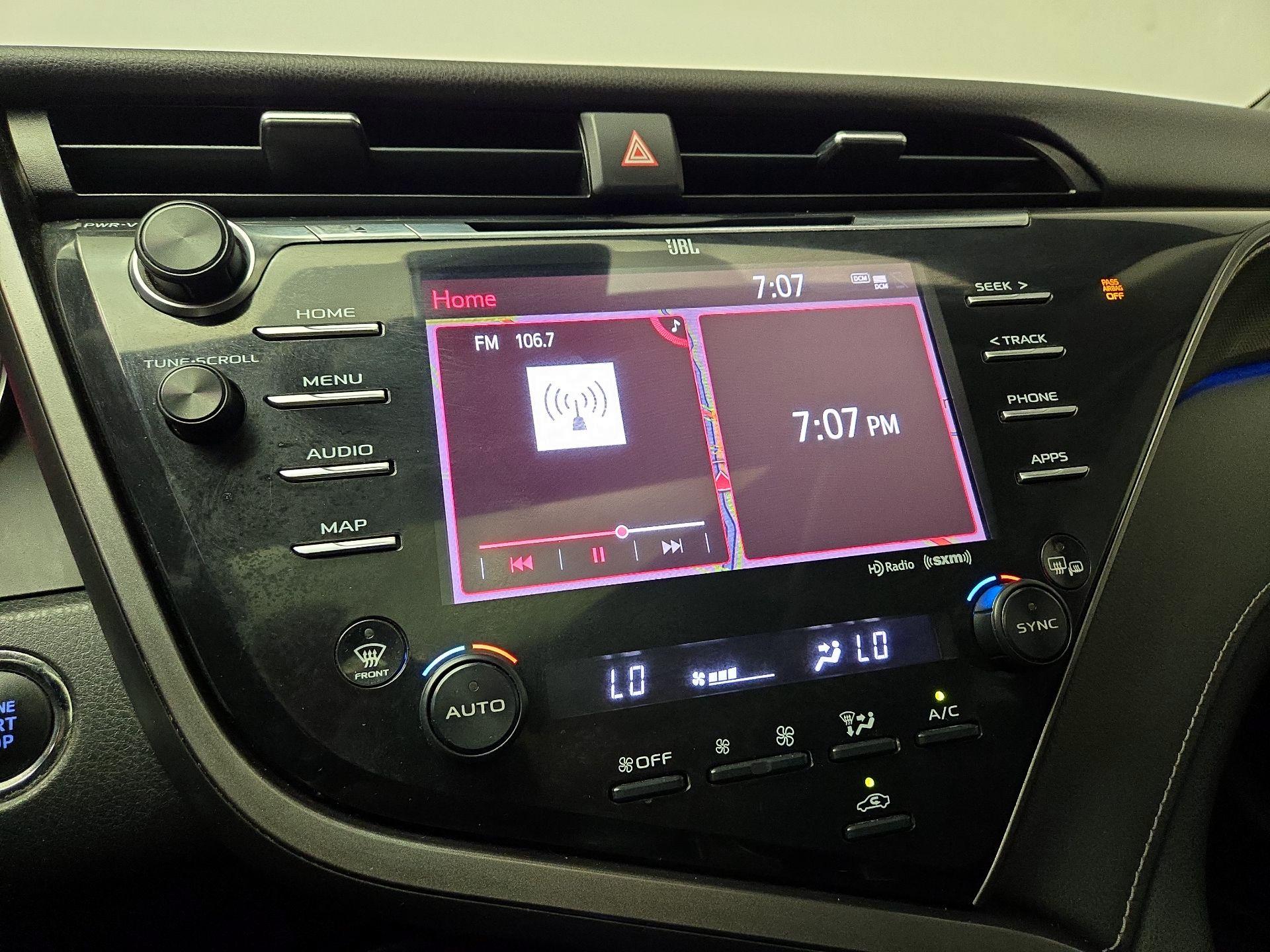 Thumbnail: 2019 Toyota Camry - 16