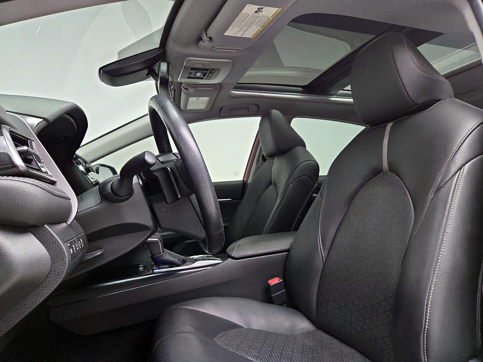 Thumbnail: 2019 Toyota Camry - 20