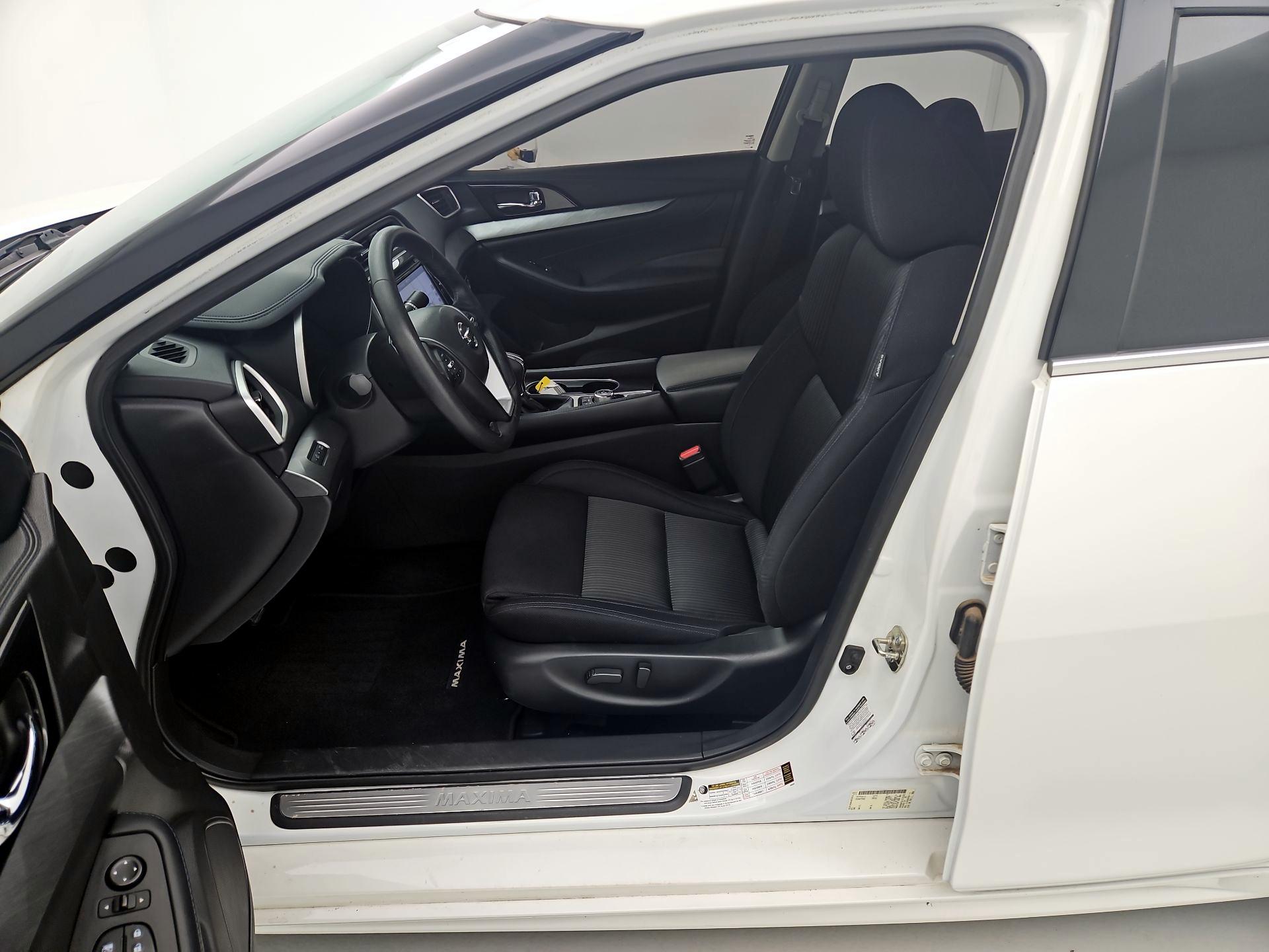 Thumbnail: 2016 Nissan Maxima - 11