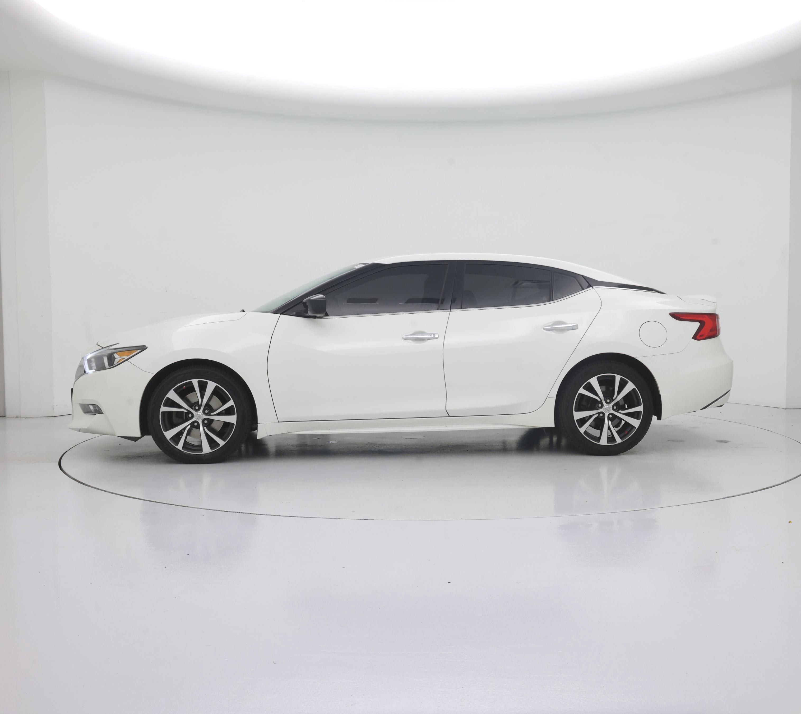 Thumbnail: 2016 Nissan Maxima - 3