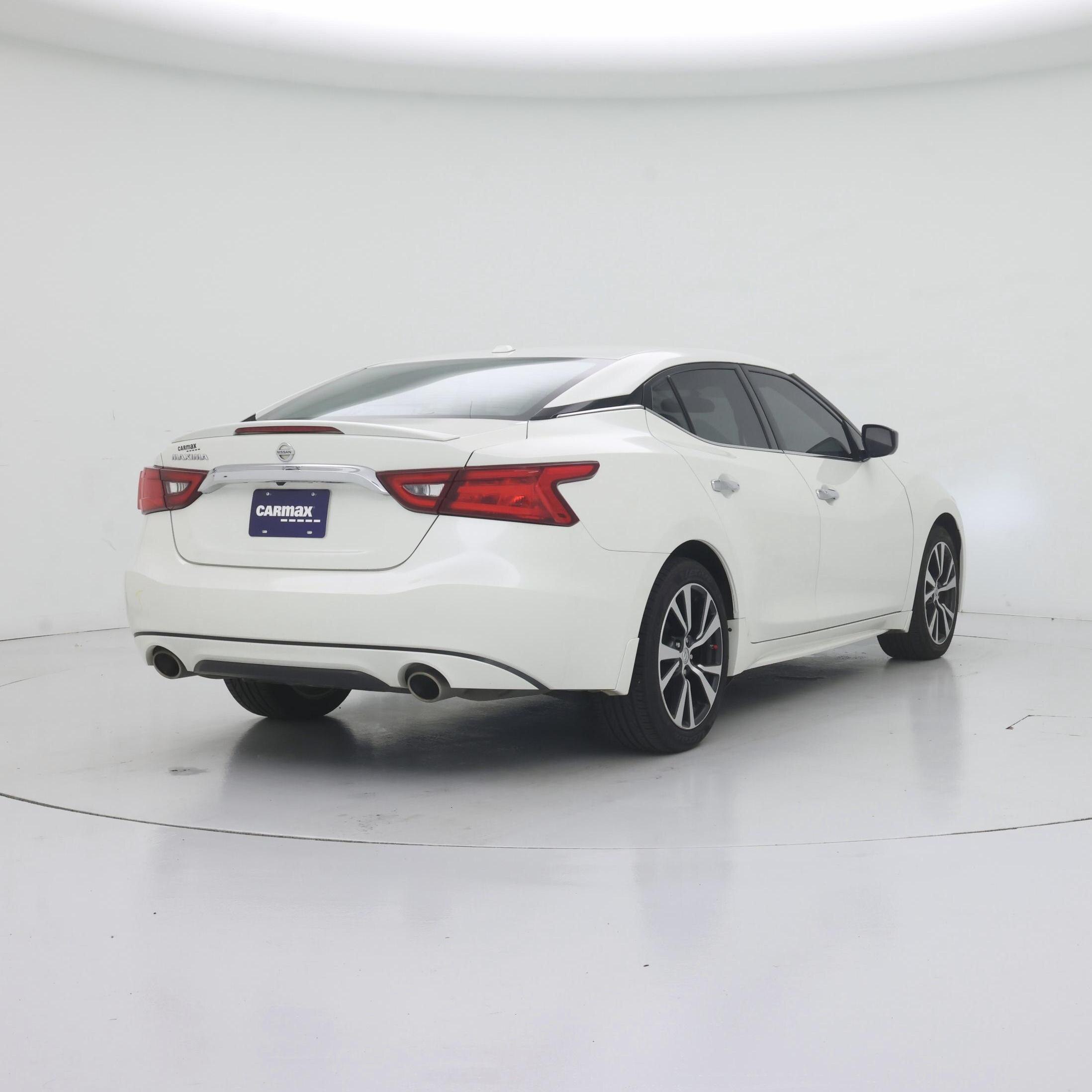 Thumbnail: 2016 Nissan Maxima - 8