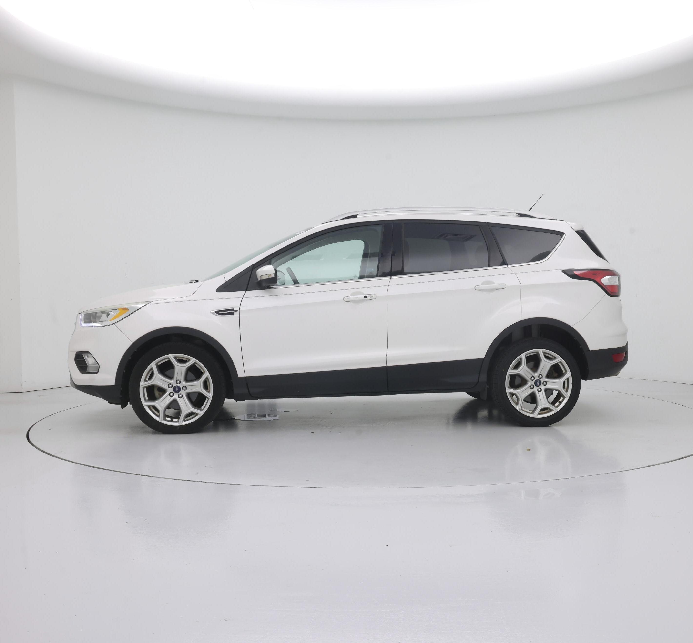 Thumbnail: 2017 Ford Escape - 3