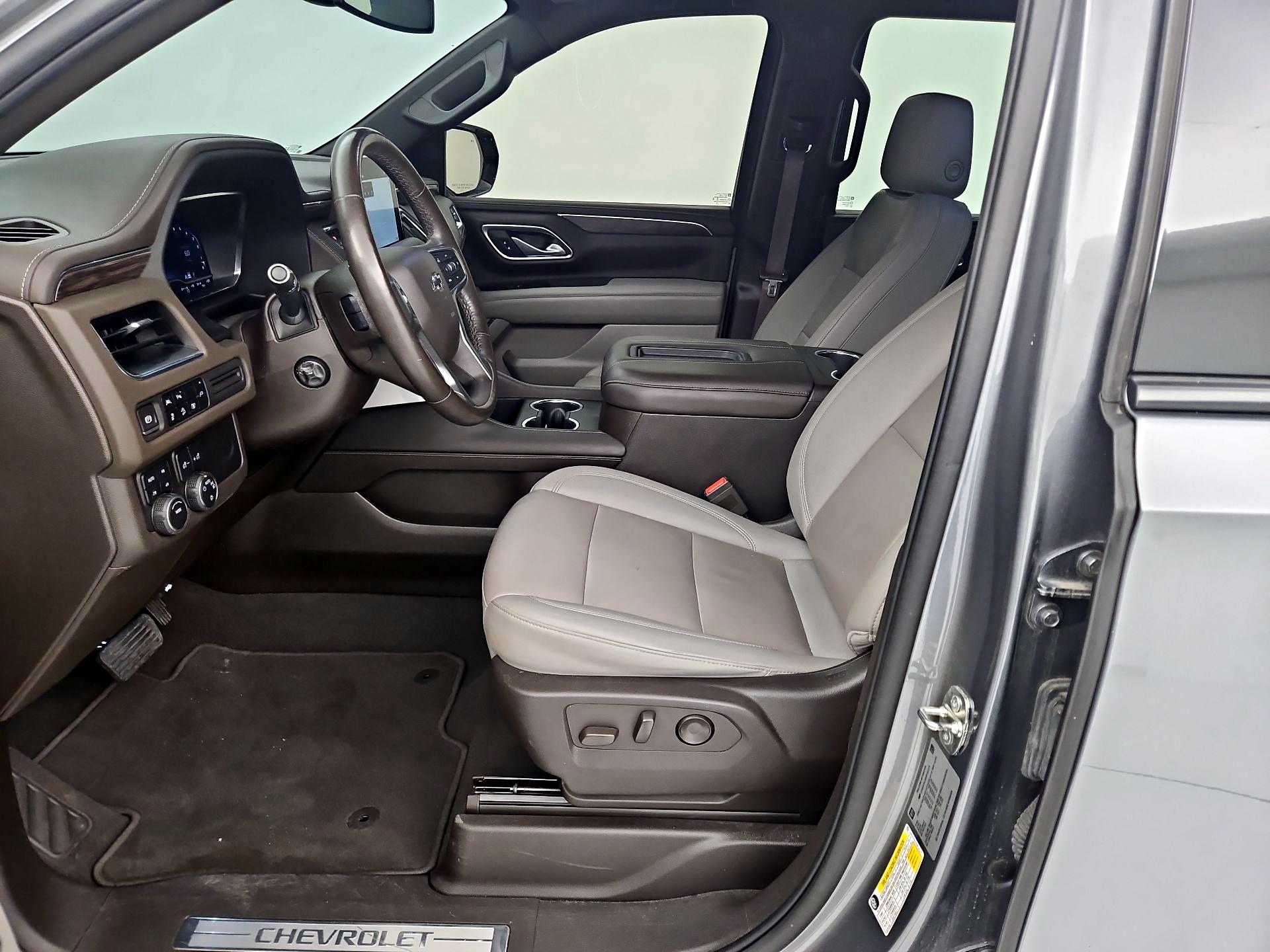 Thumbnail: 2022 Chevrolet Tahoe - 11
