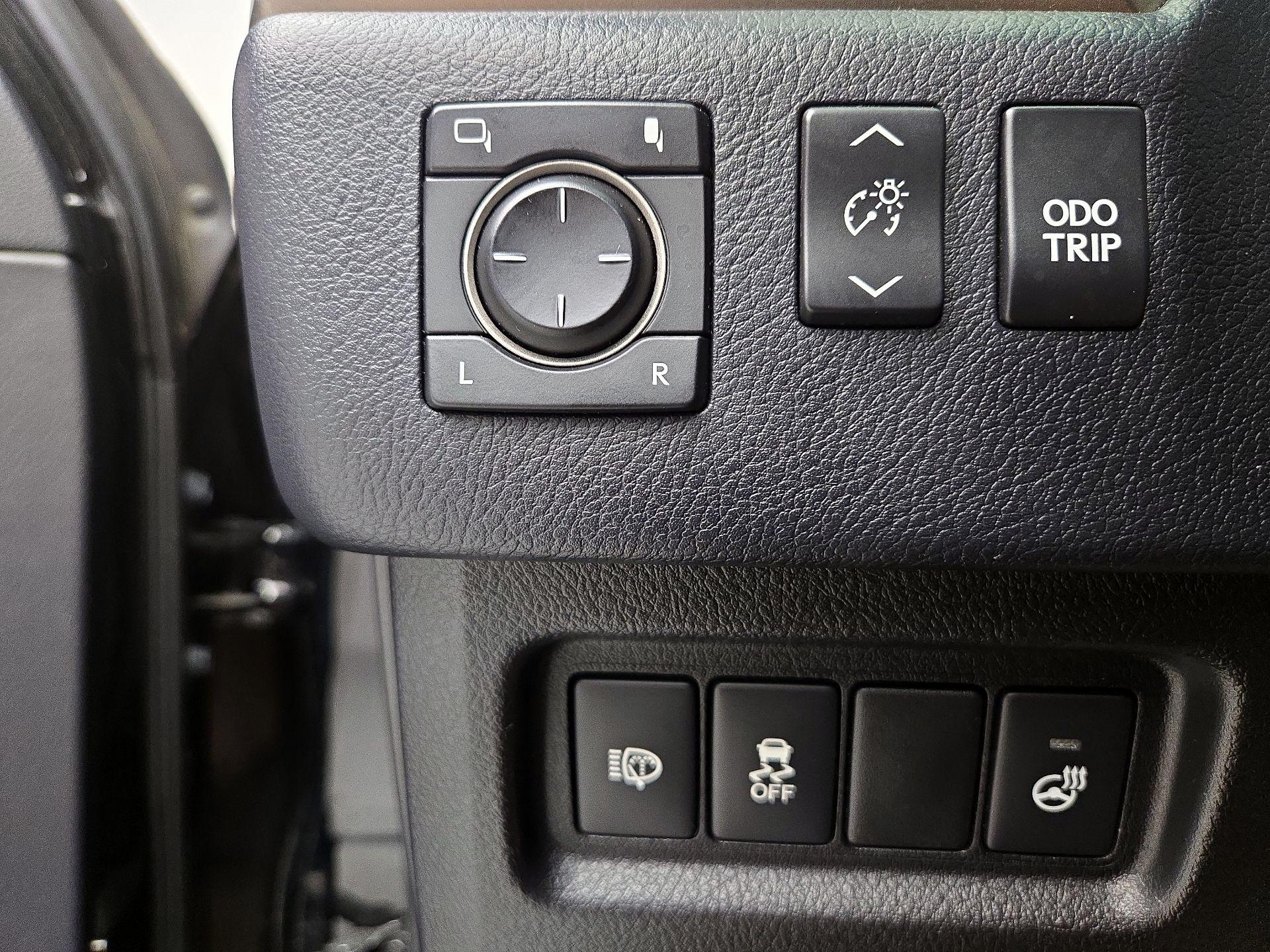 Thumbnail: 2018 Lexus GX - 13