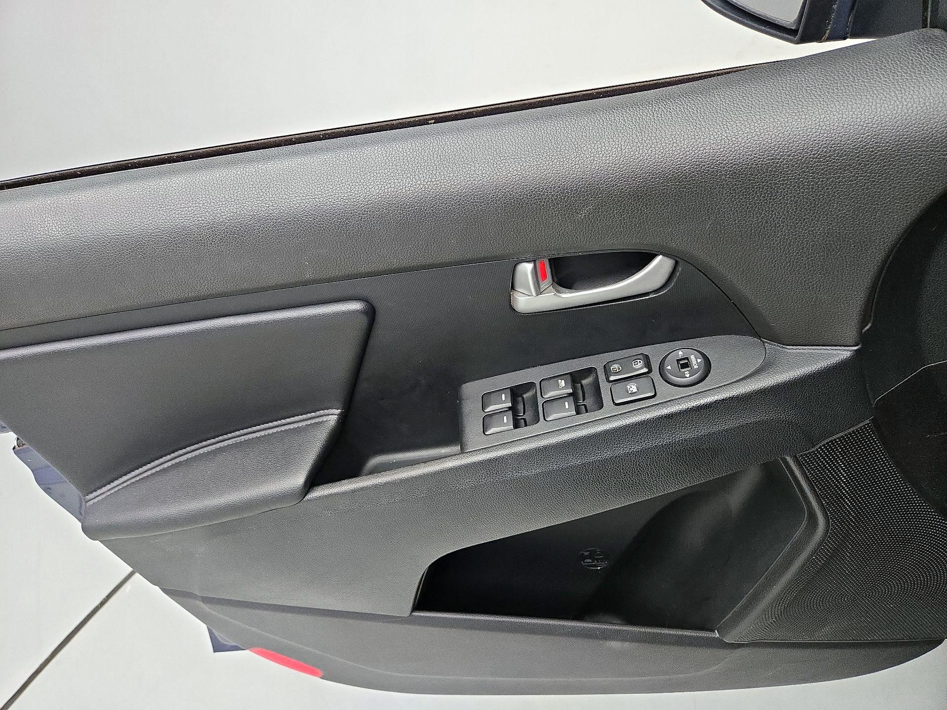 Thumbnail: 2016 Kia Sportage - 12