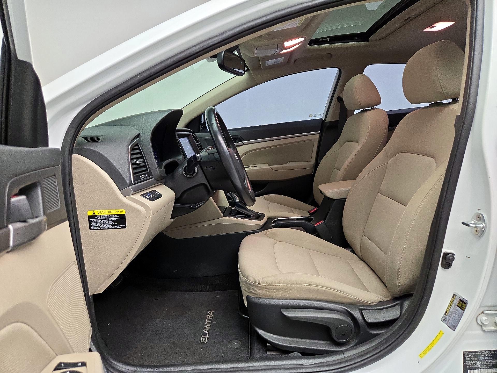 Thumbnail: 2018 Hyundai Elantra - 11