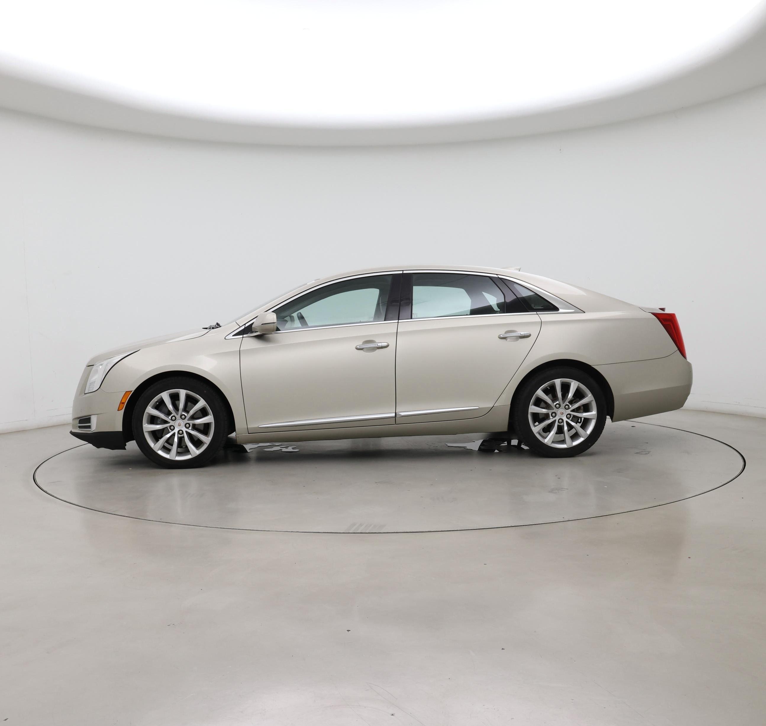 Thumbnail: 2015 Cadillac XTS - 3