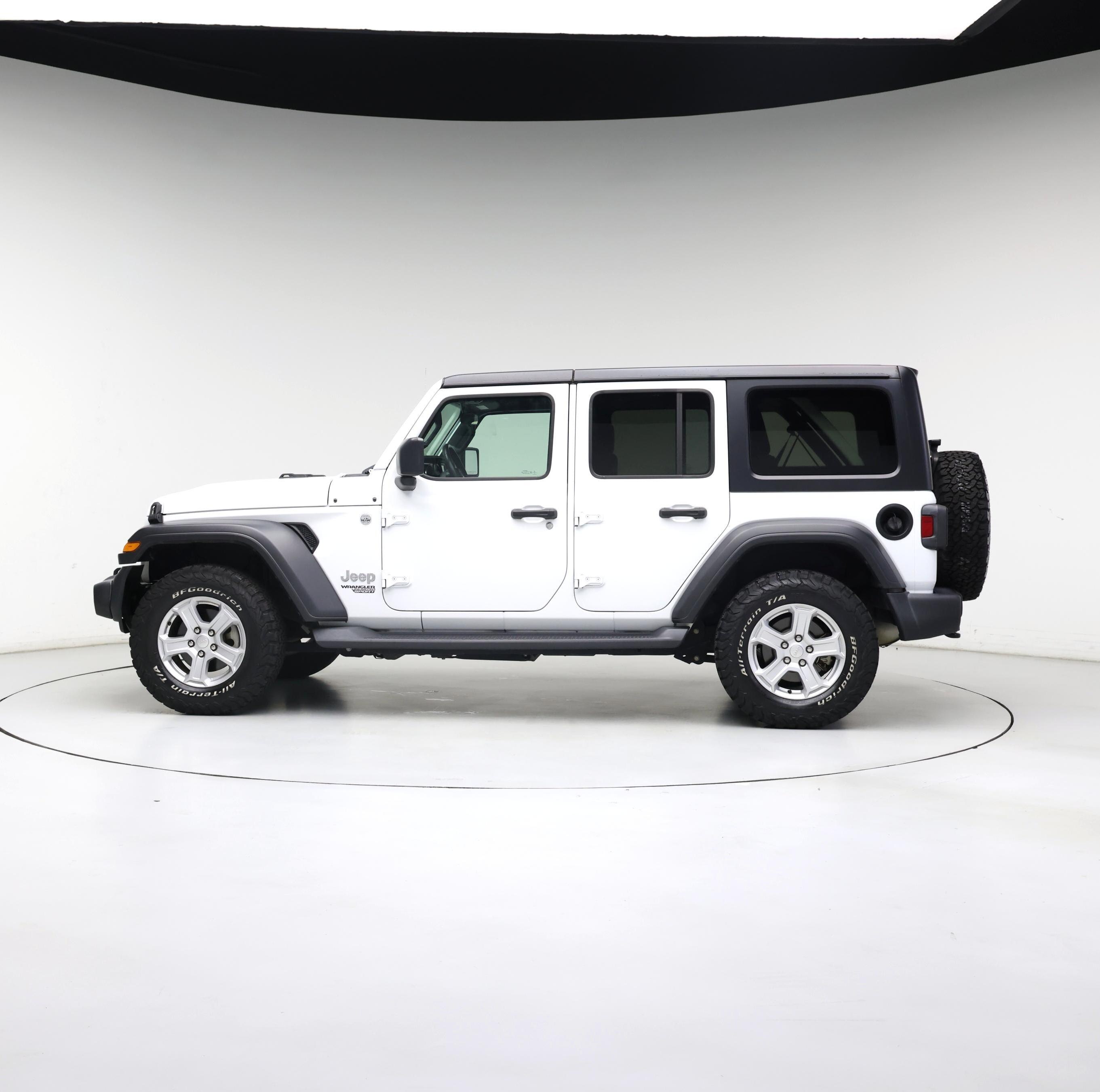 Thumbnail: 2020 Jeep Wrangler - 3