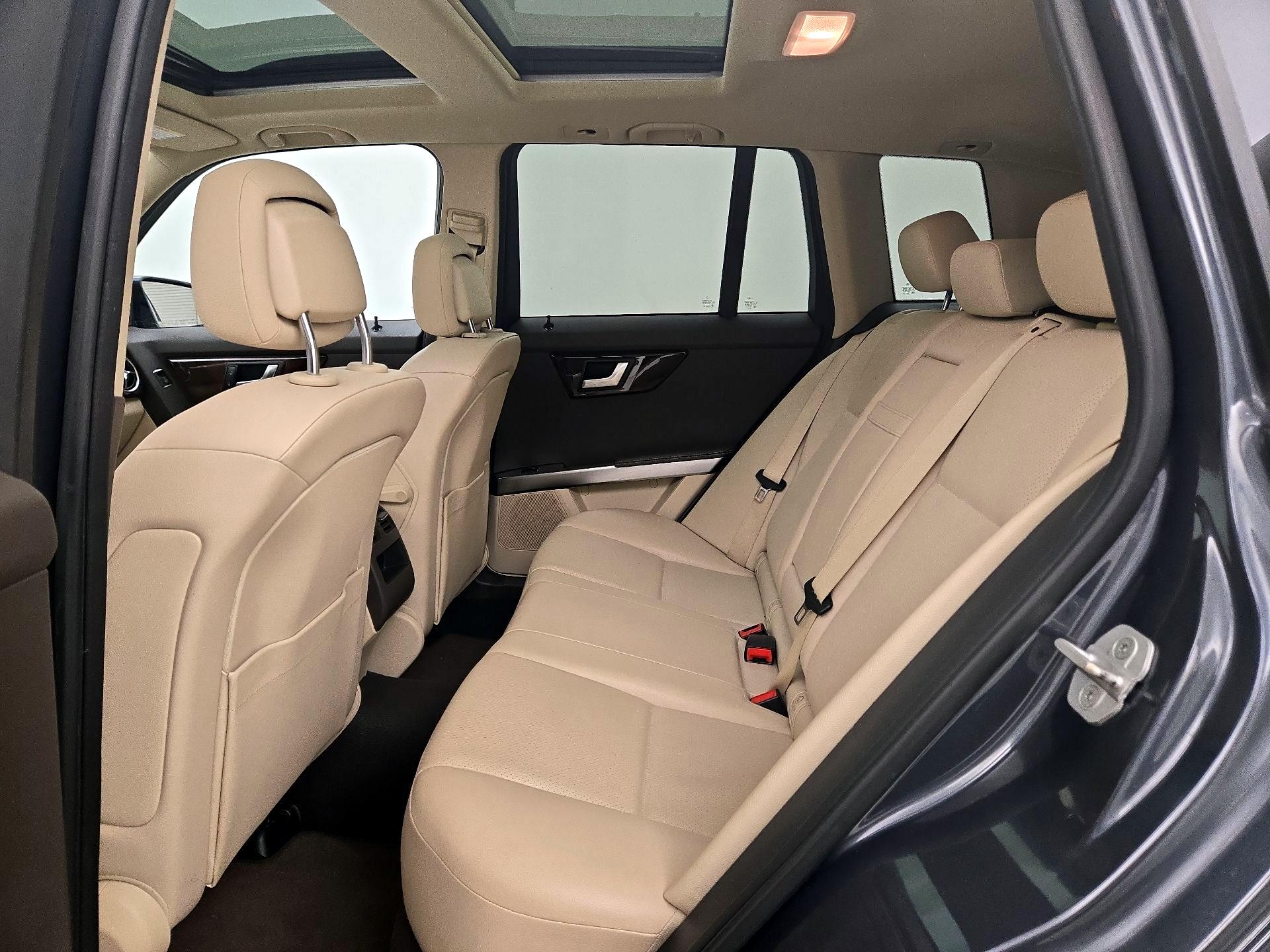 Thumbnail: 2014 Mercedes-Benz GLK - 20
