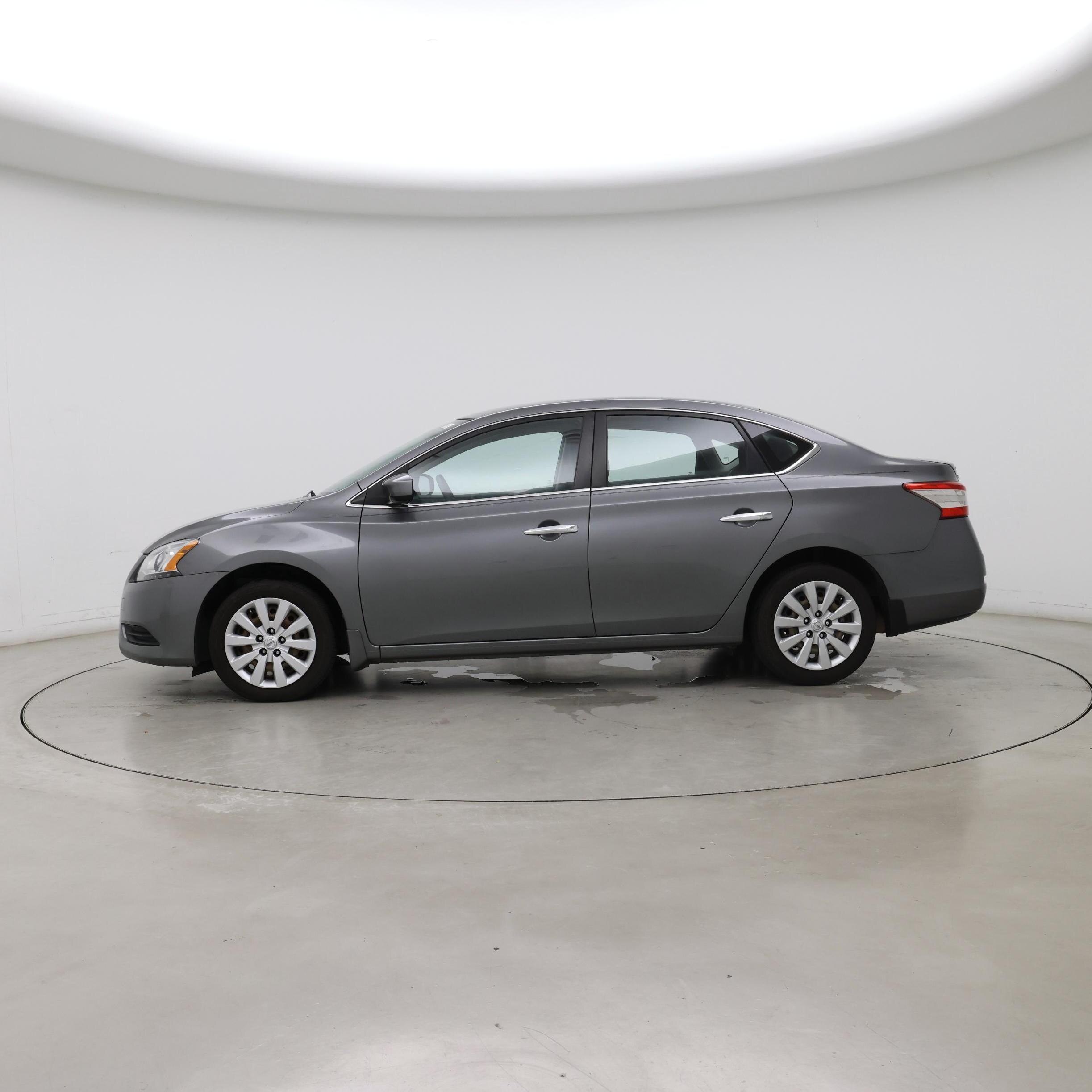 Thumbnail: 2015 Nissan Sentra - 3