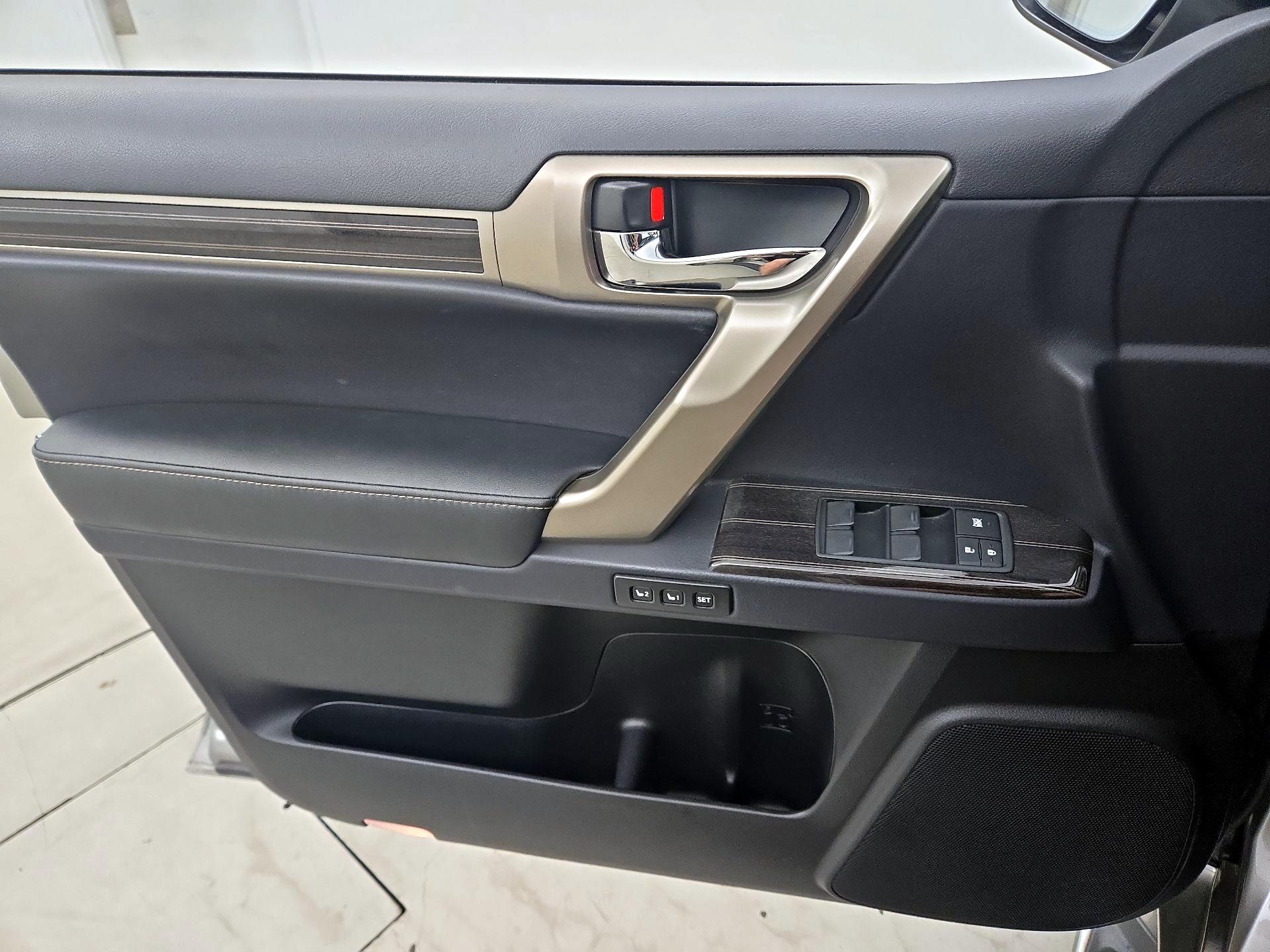 Thumbnail: 2021 Lexus GX - 12