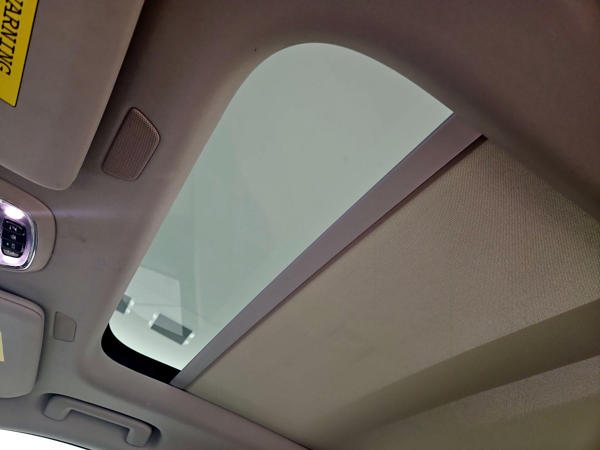 Thumbnail: 2019 Volvo XC90 - 20