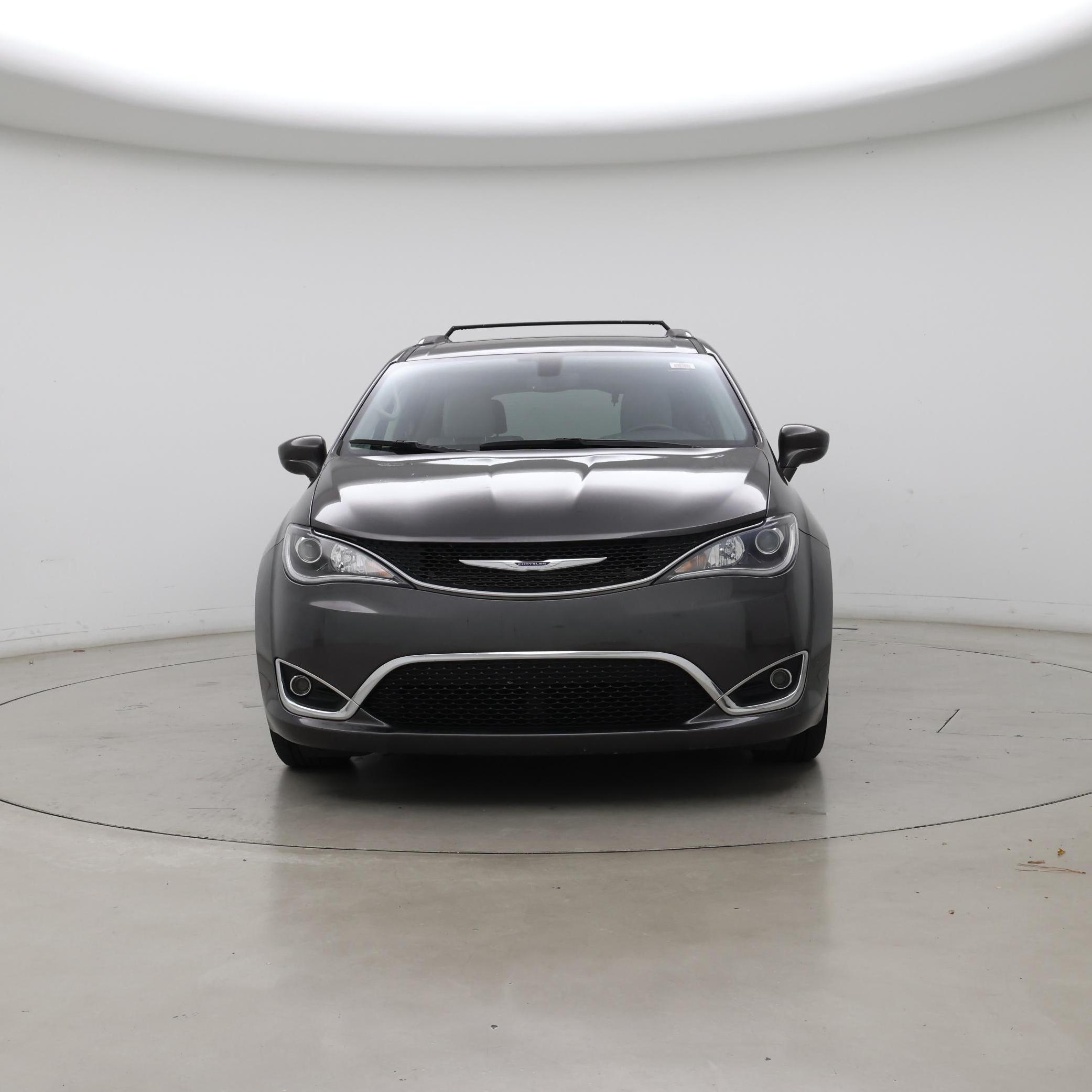 Thumbnail: 2019 Chrysler Pacifica - 5
