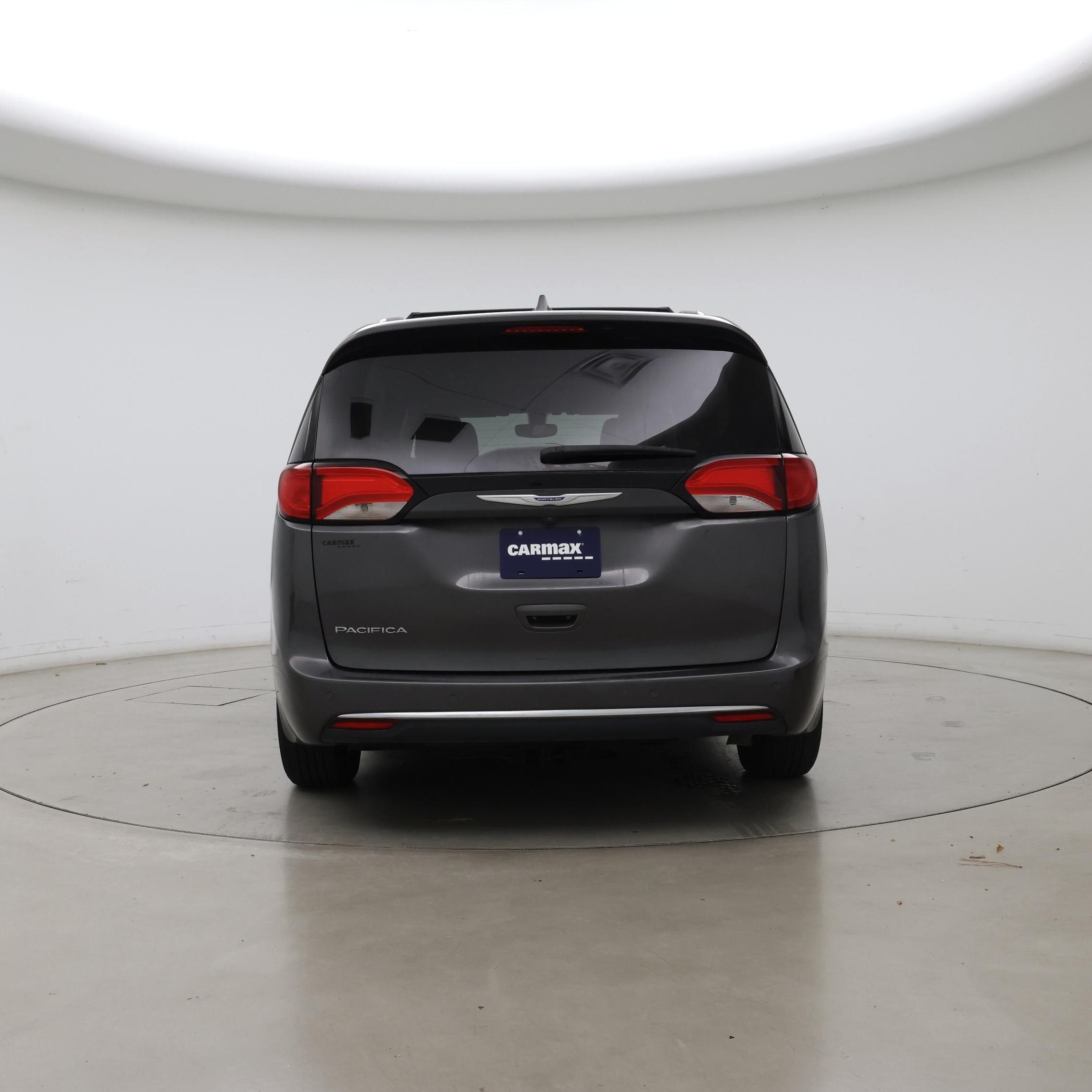 Thumbnail: 2019 Chrysler Pacifica - 6
