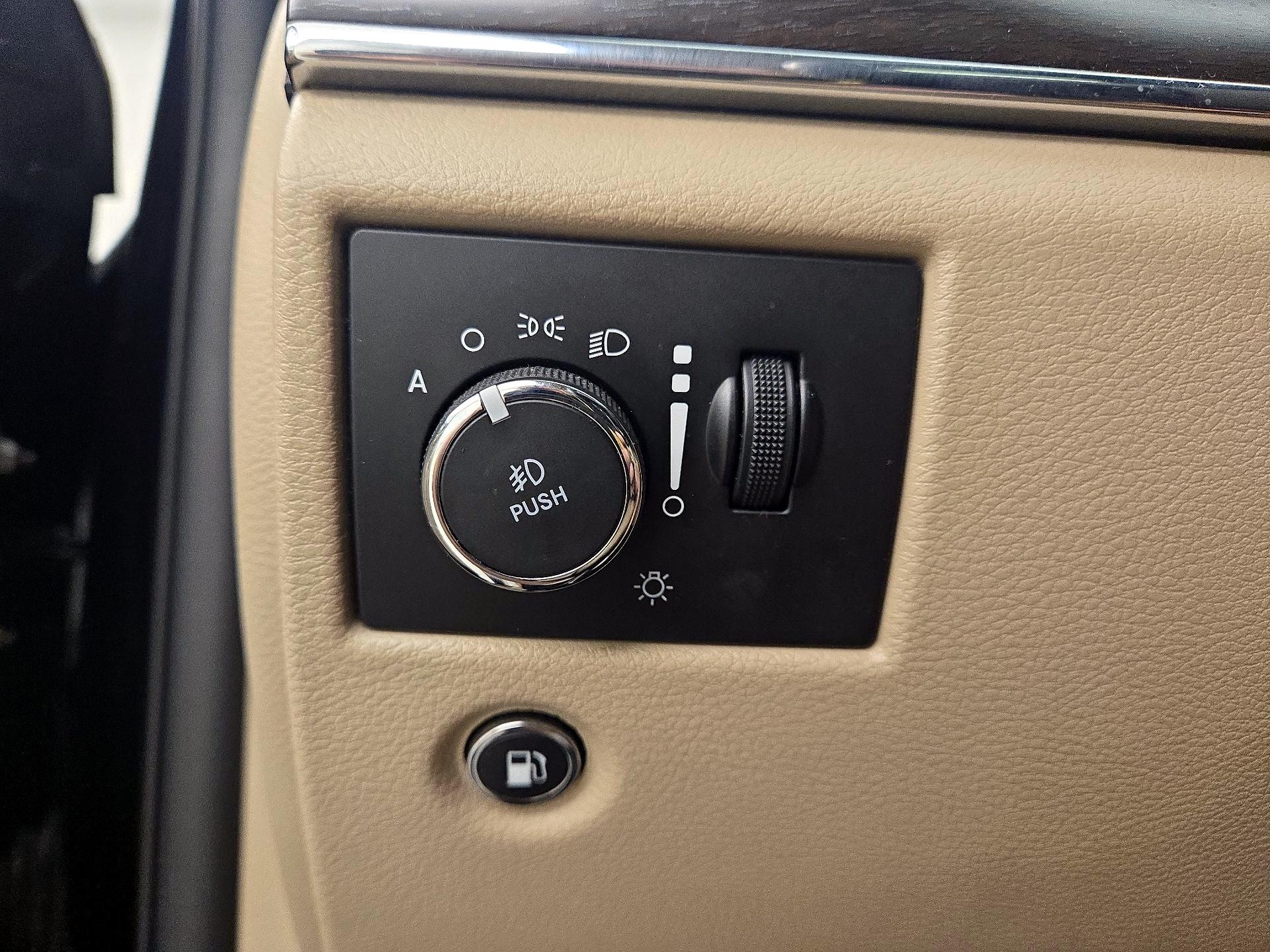 Thumbnail: 2018 Jeep Grand Cherokee - 13