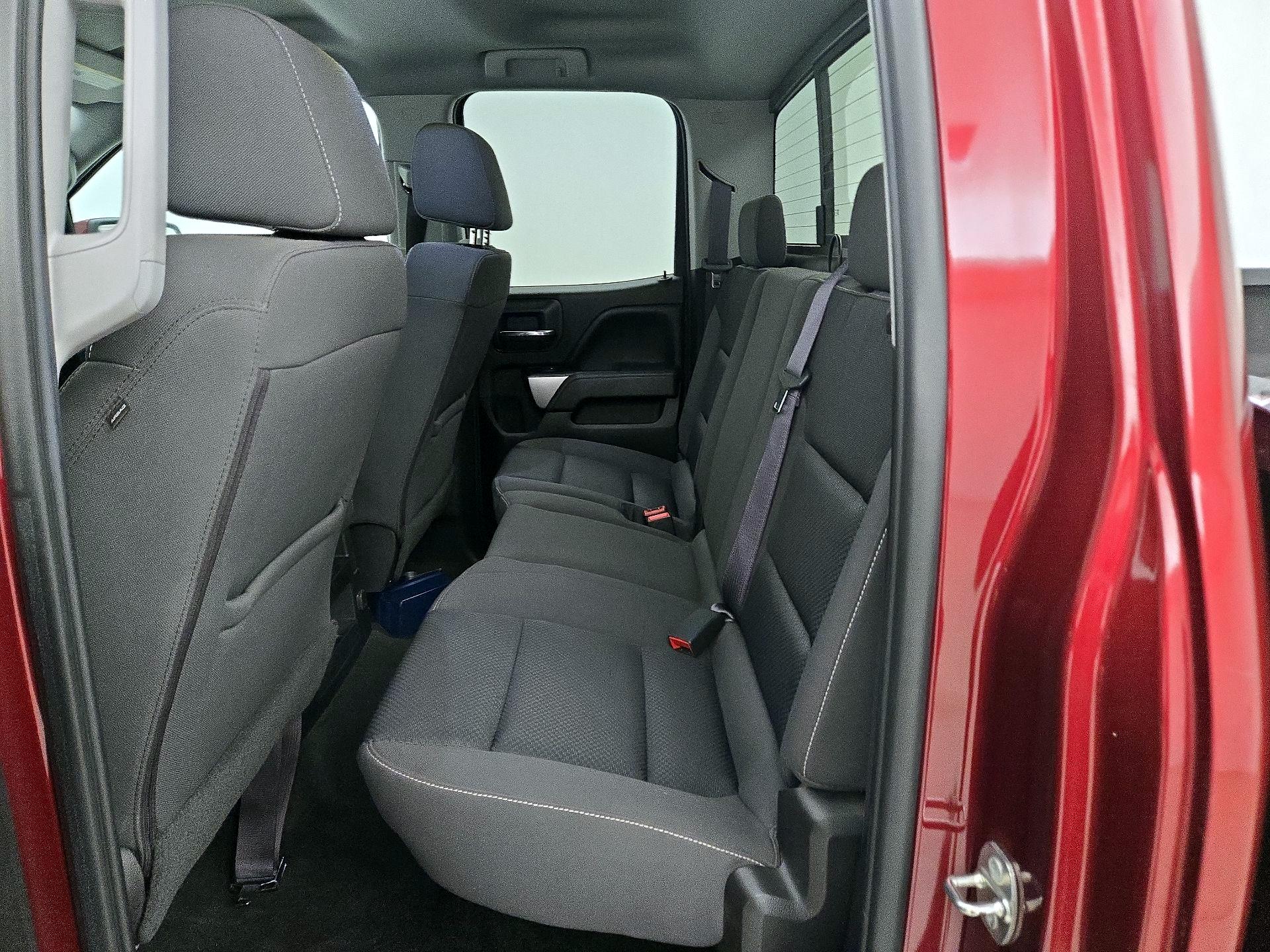 Thumbnail: 2017 Chevrolet Silverado 1500 - 19