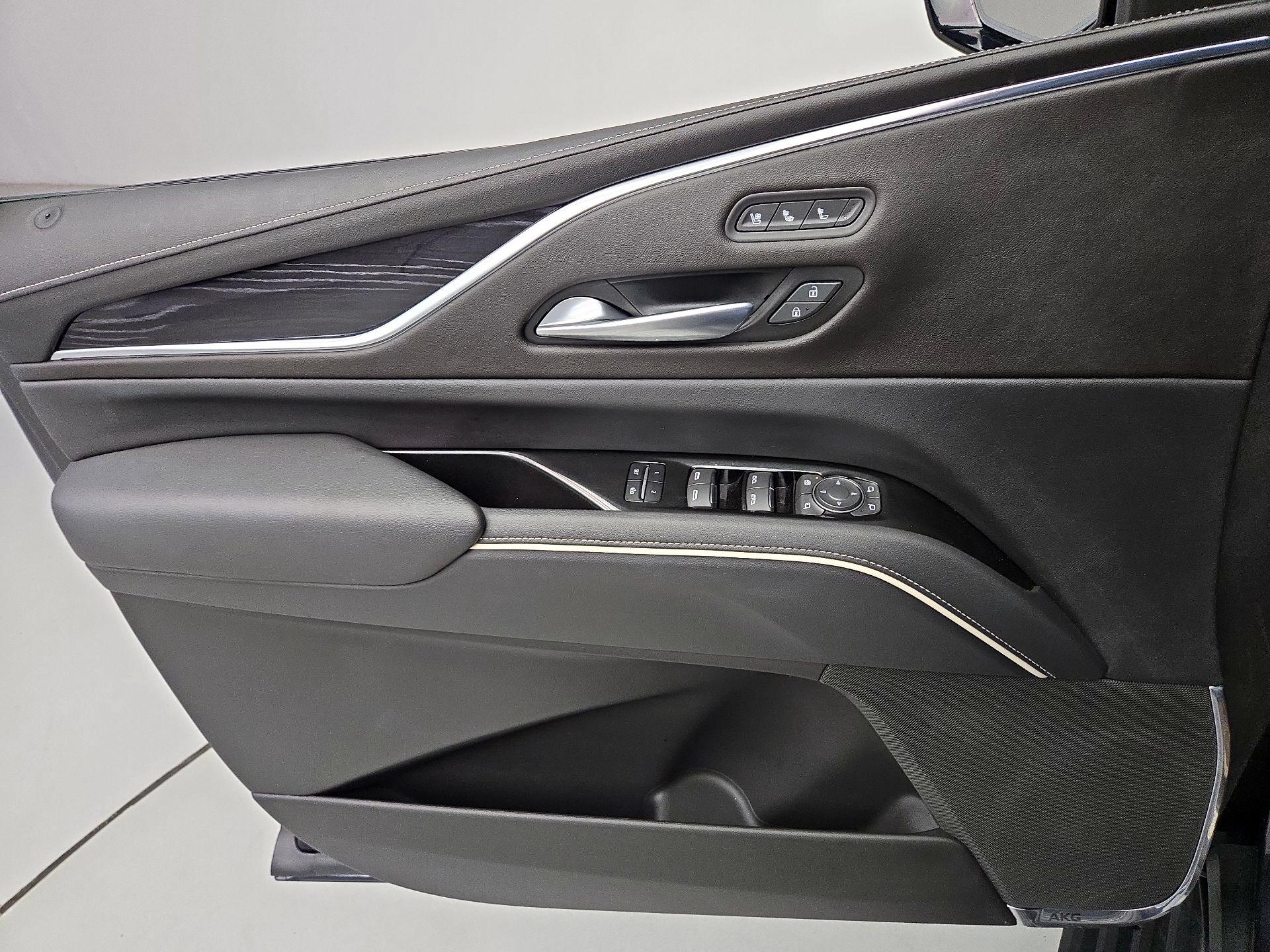 Thumbnail: 2022 Cadillac Escalade - 12
