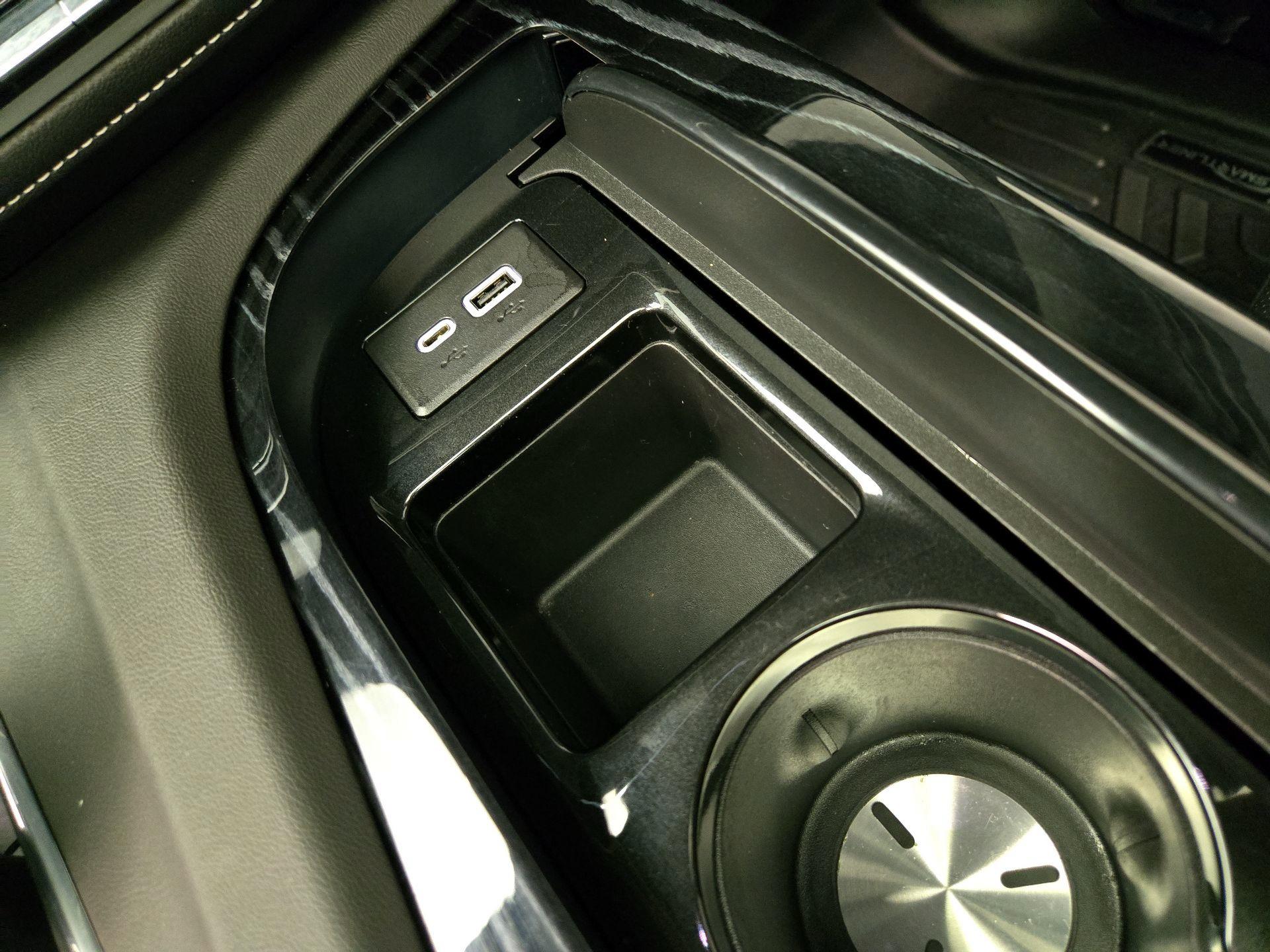 Thumbnail: 2022 Cadillac Escalade - 19
