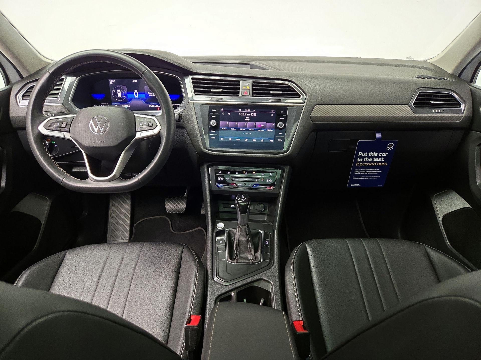 Thumbnail: 2023 Volkswagen Tiguan - 9