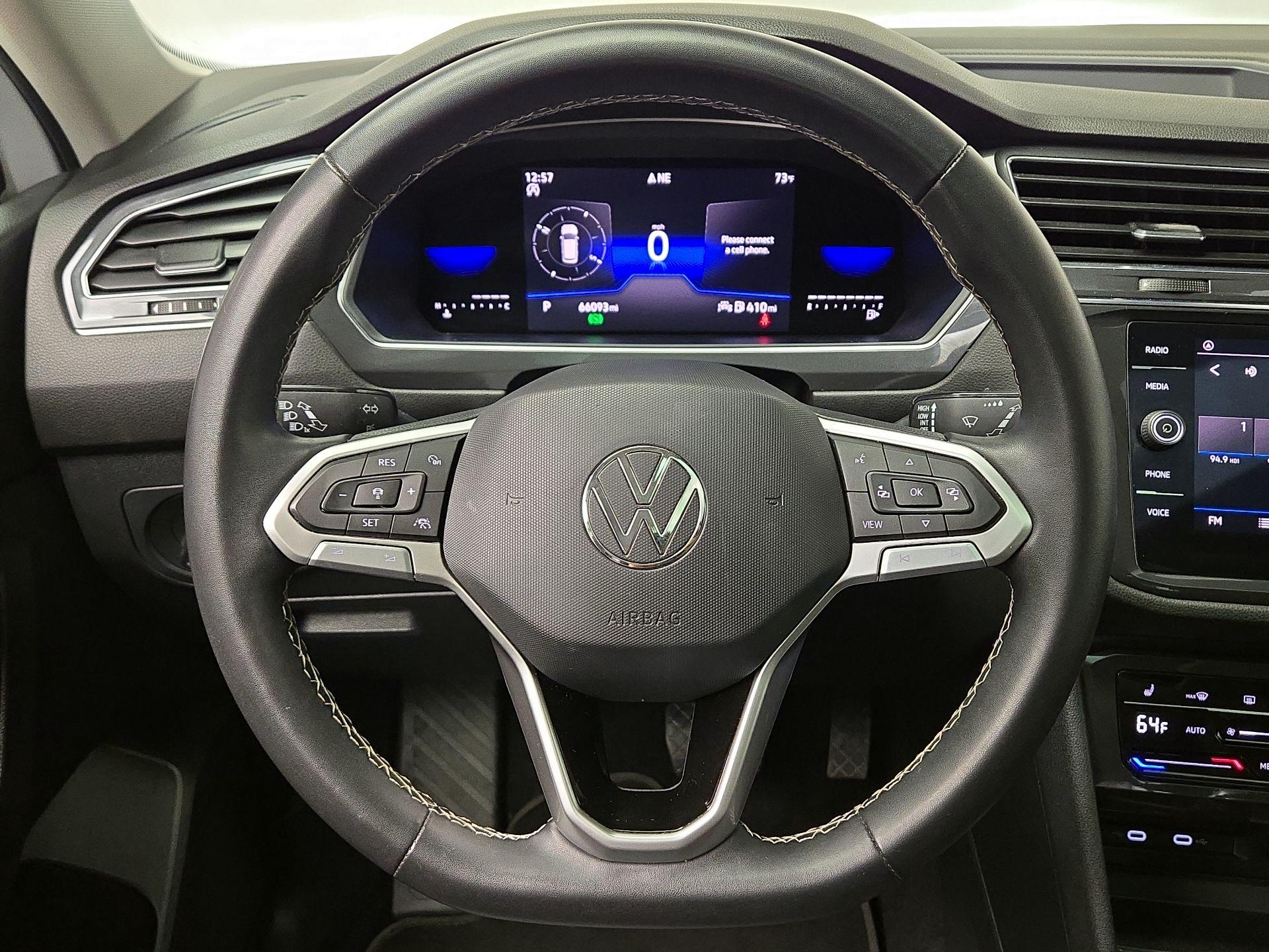 Thumbnail: 2023 Volkswagen Tiguan - 10