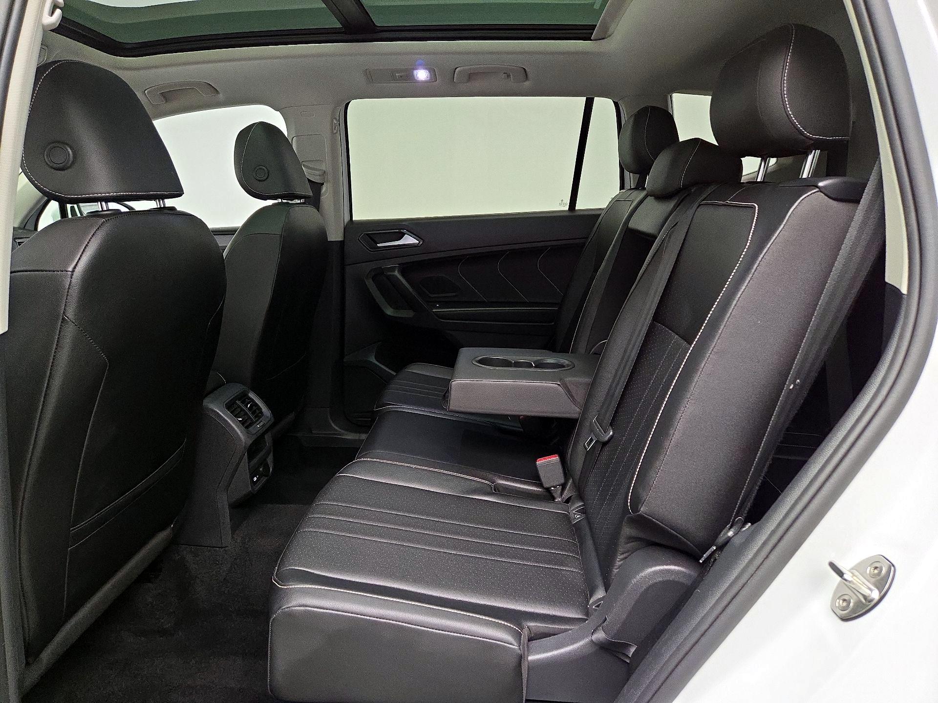 Thumbnail: 2023 Volkswagen Tiguan - 20